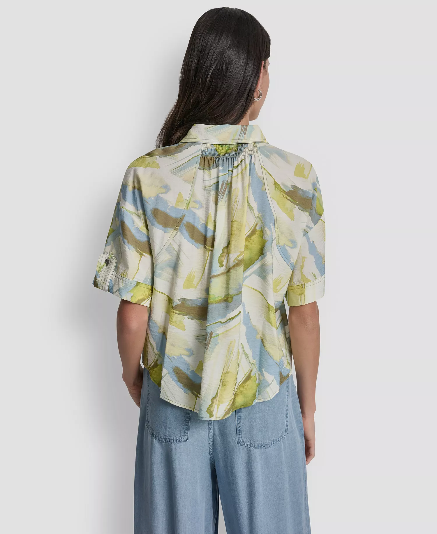 Women's Roll-Tab Sleeves Collar Neck Top - March Watercolor - L