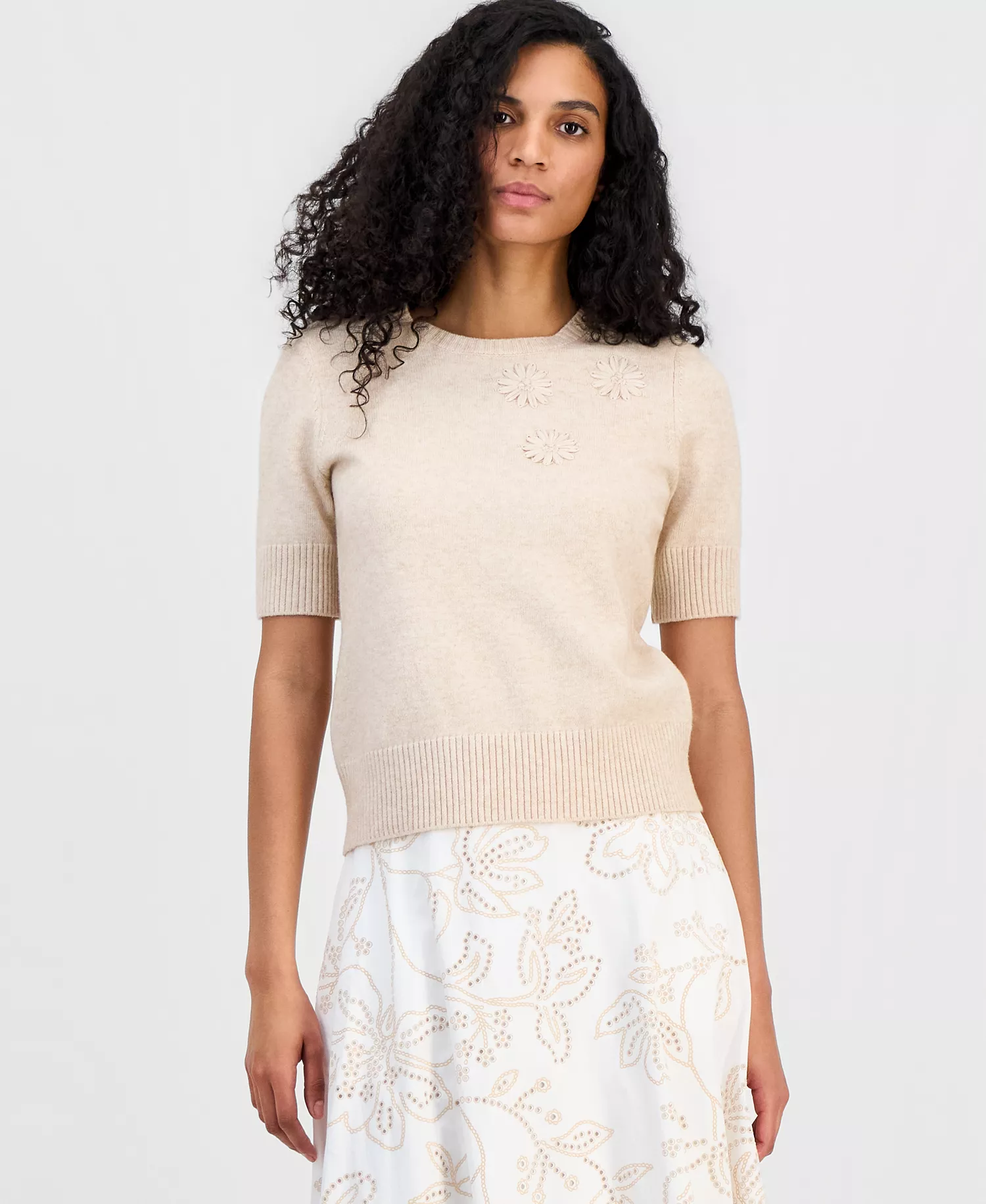 Women's Floral-Appliqué Short-Sleeve Sweater - Dew Heather - L