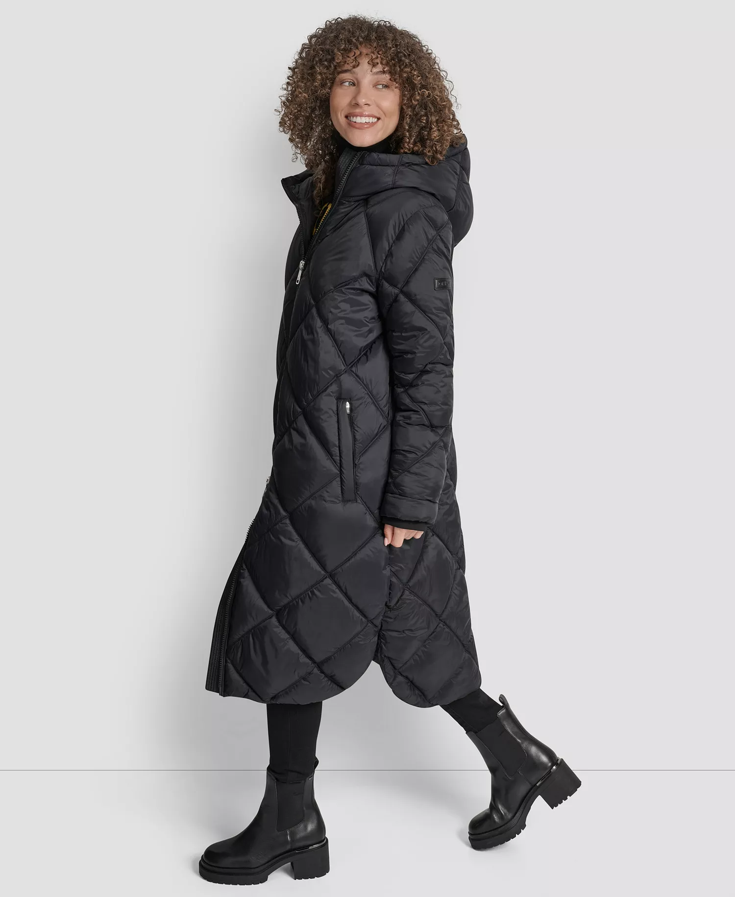 Women's Diamond Quilted Hooded Puffer Coat - Black - L