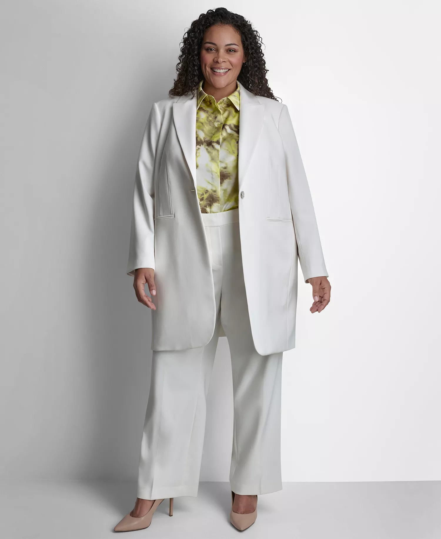 Plus Size Notch Collar Buttoned Jacket - Ivory - 14W