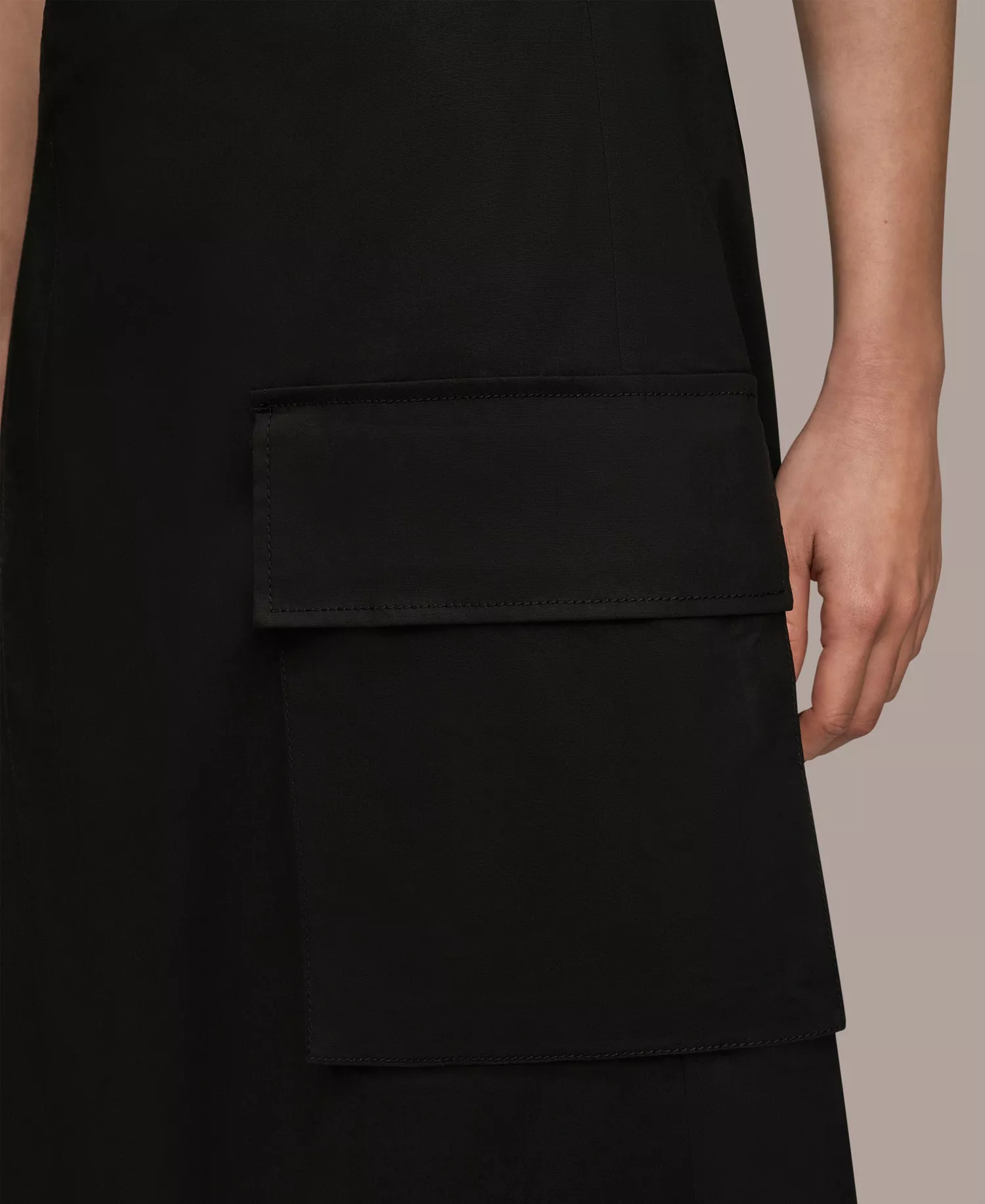 Women's Asymmetrical Stretch Poplin Wrap Cargo Pocket Skirt - Black - 10