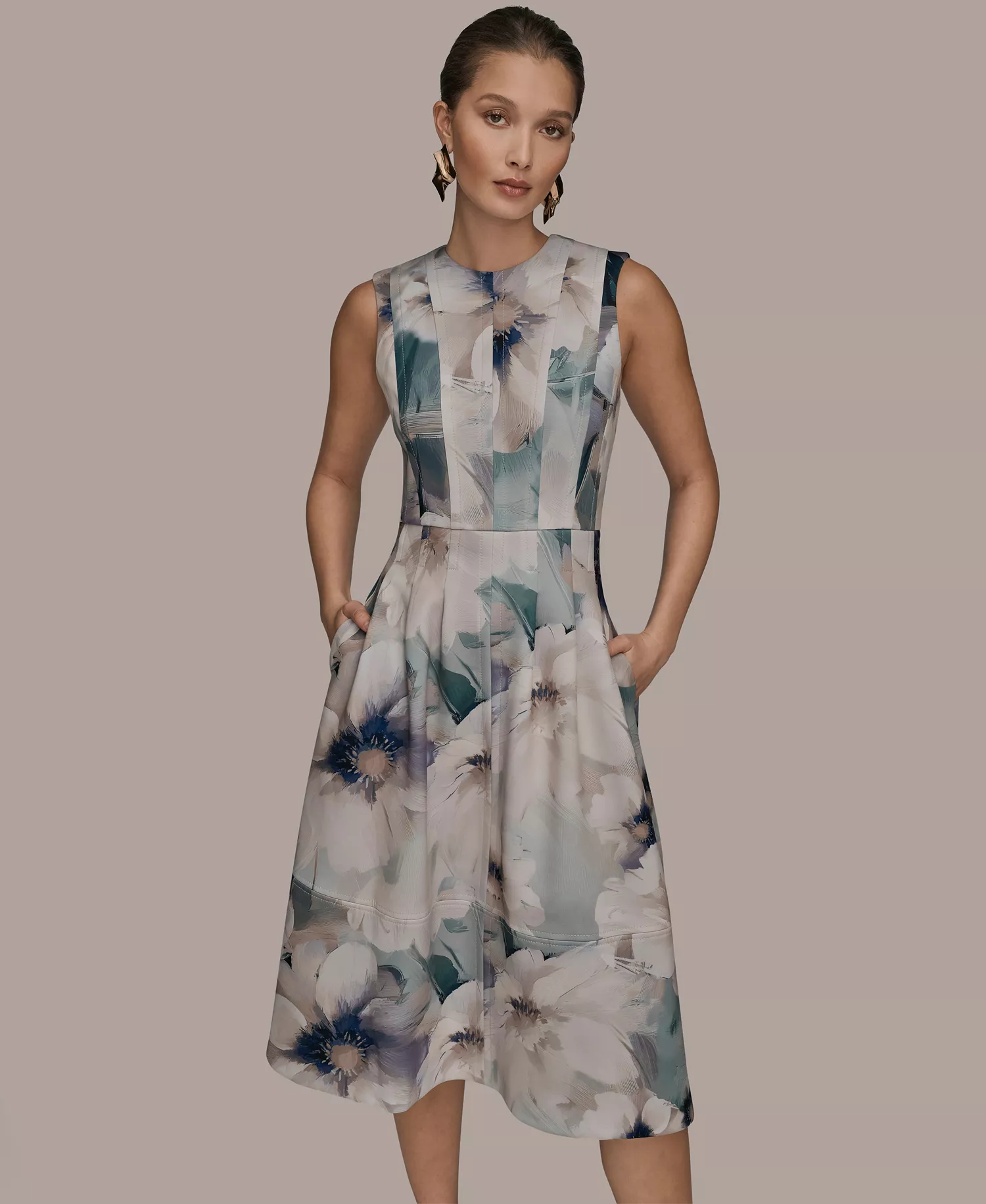 Women's Sleeveless Floral Fit and Flare Midi Dress - Laurel Multi - 10