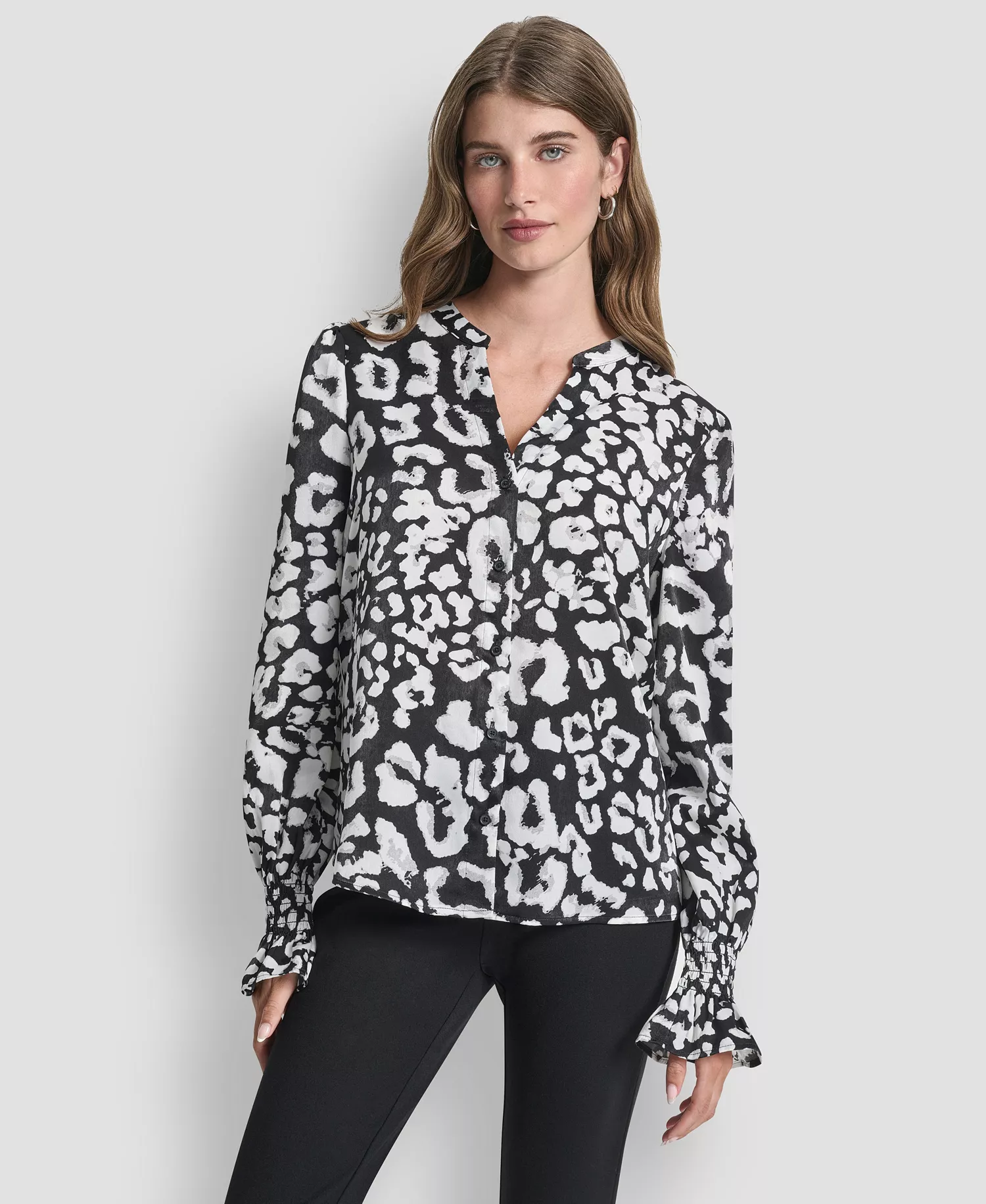 Women's Long-Sleeve Split-Neck Top - Black Leopard - S