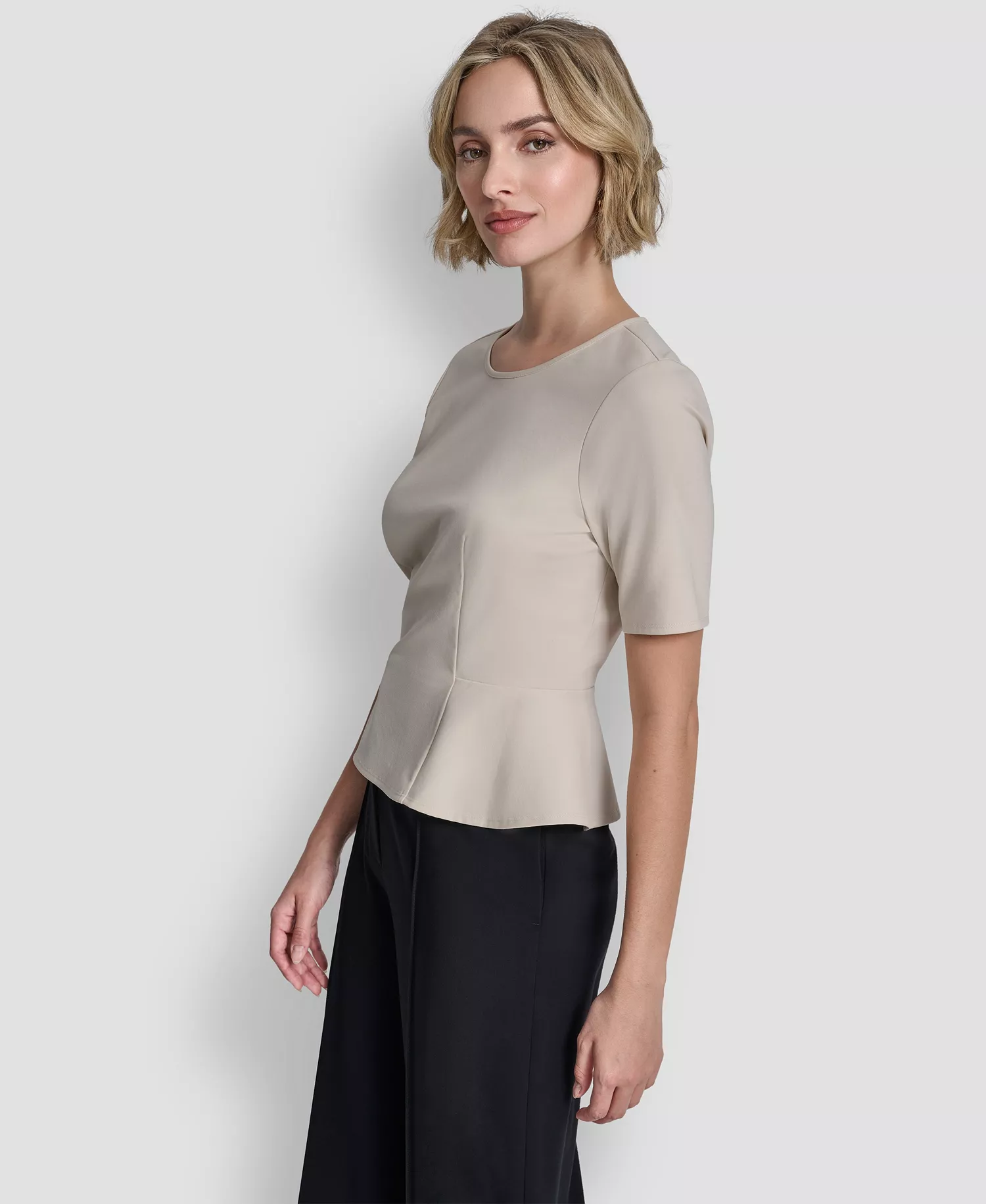 Women's Short-Sleeve Zip Up Top - Ecru - L