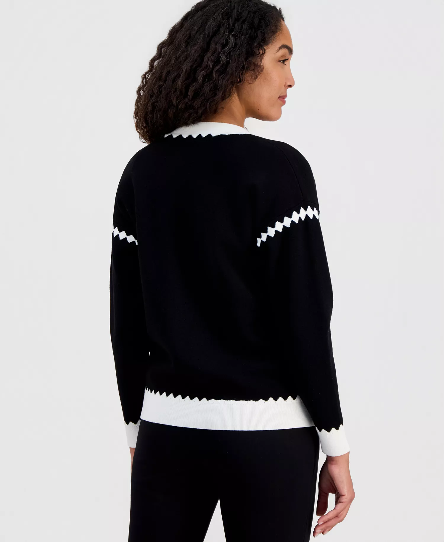 Women's Colorblocked V-Neck Button Cardigan - Black / White Star - L