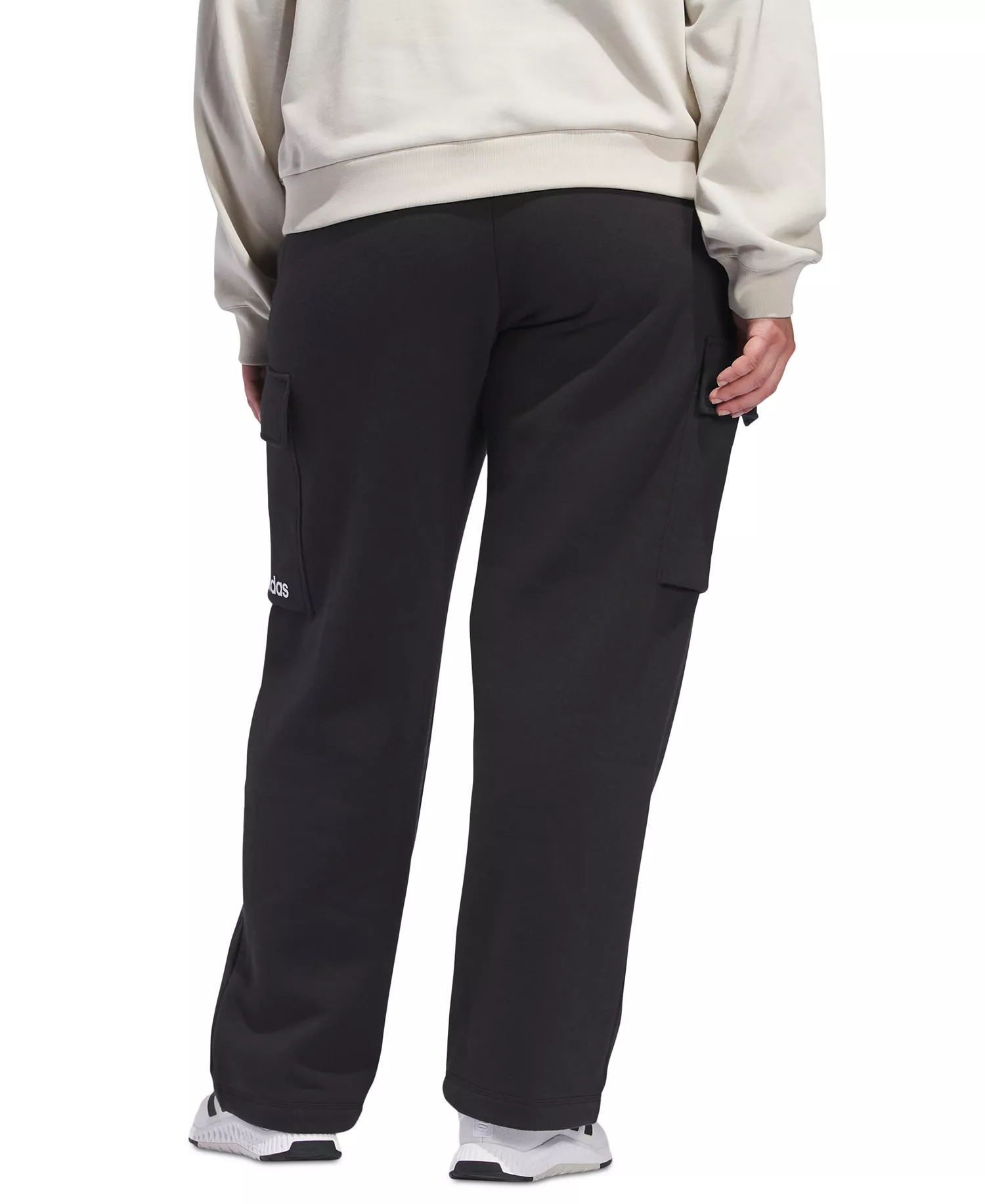 Plus Size Essentials Fleece Logo Cargo Pants - Black - 1X