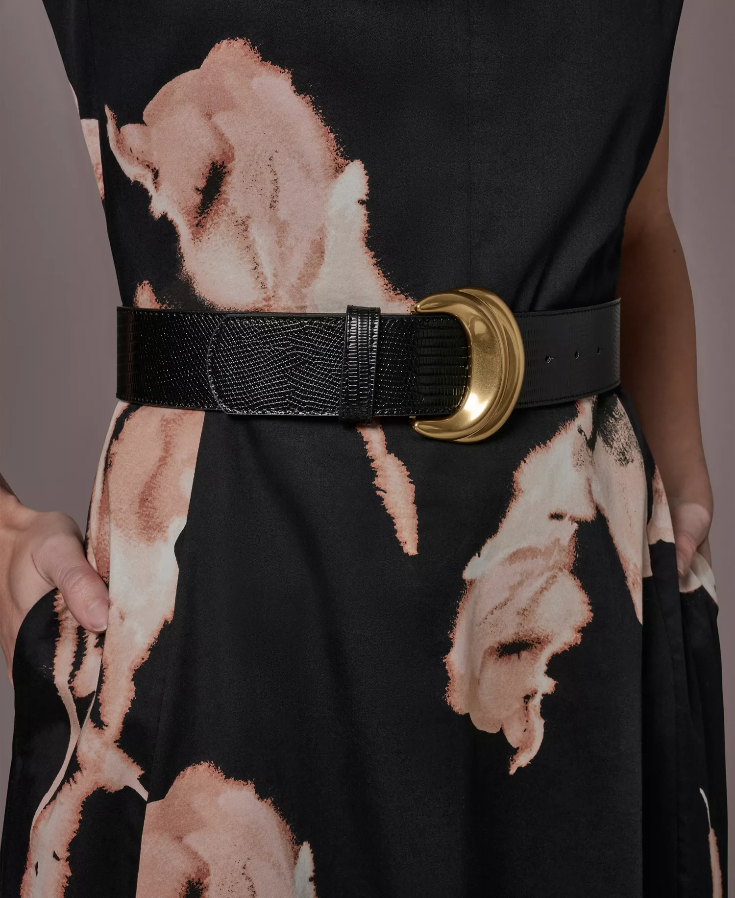 Women's Printed V-Neck Dress - Black Multi - 10