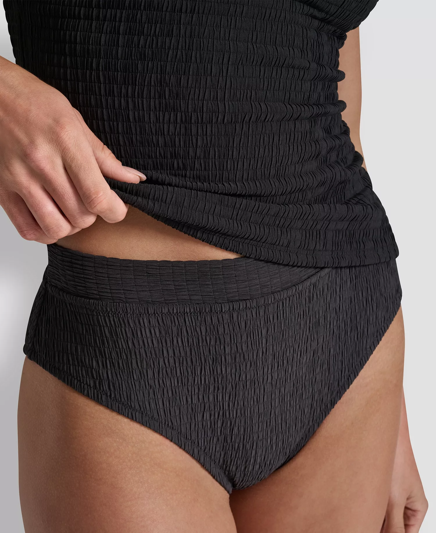 Women's Textured Tankini Top - Black Smocked - L