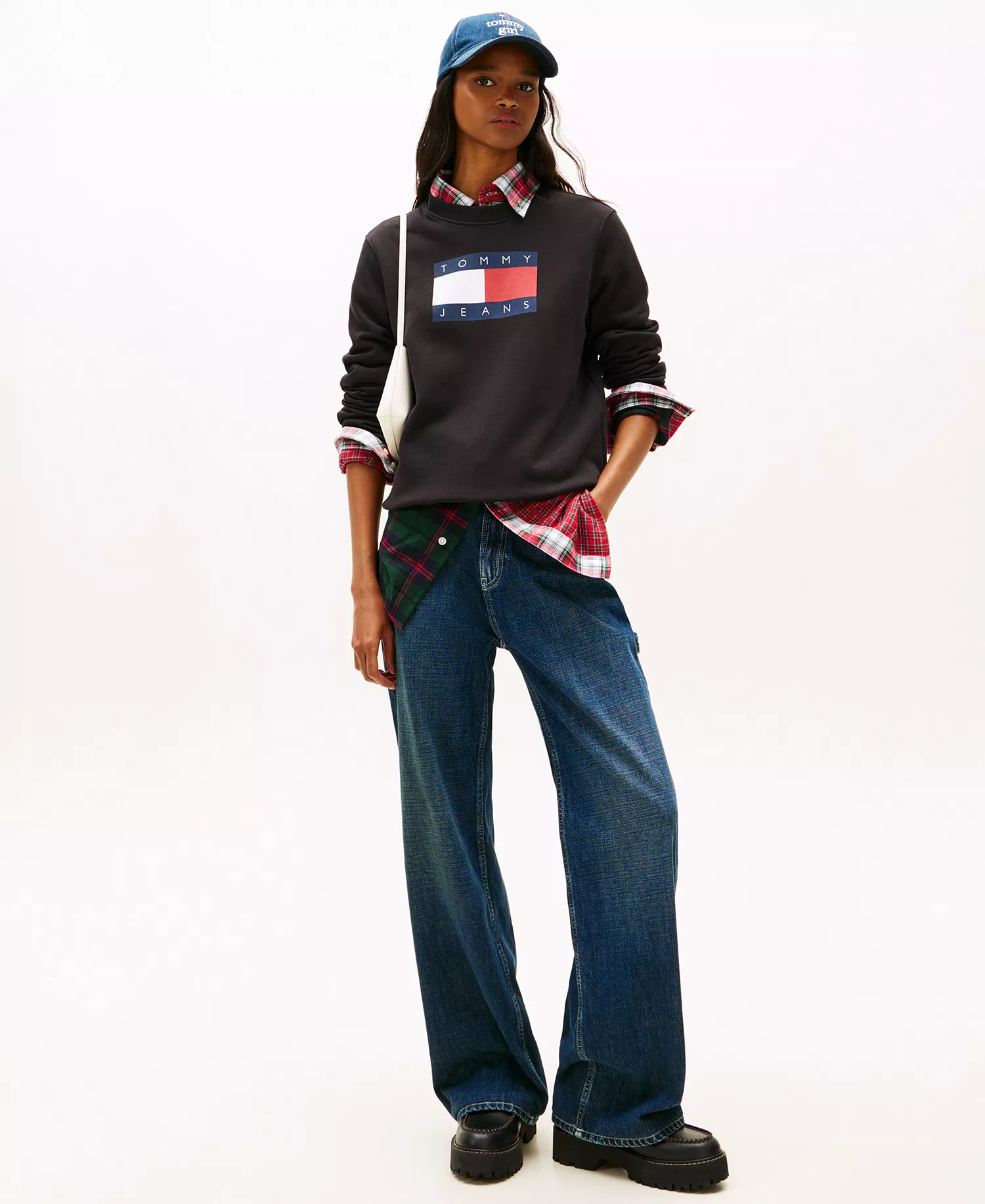 Women's Flag Crewneck Sweatshirt - Black - L