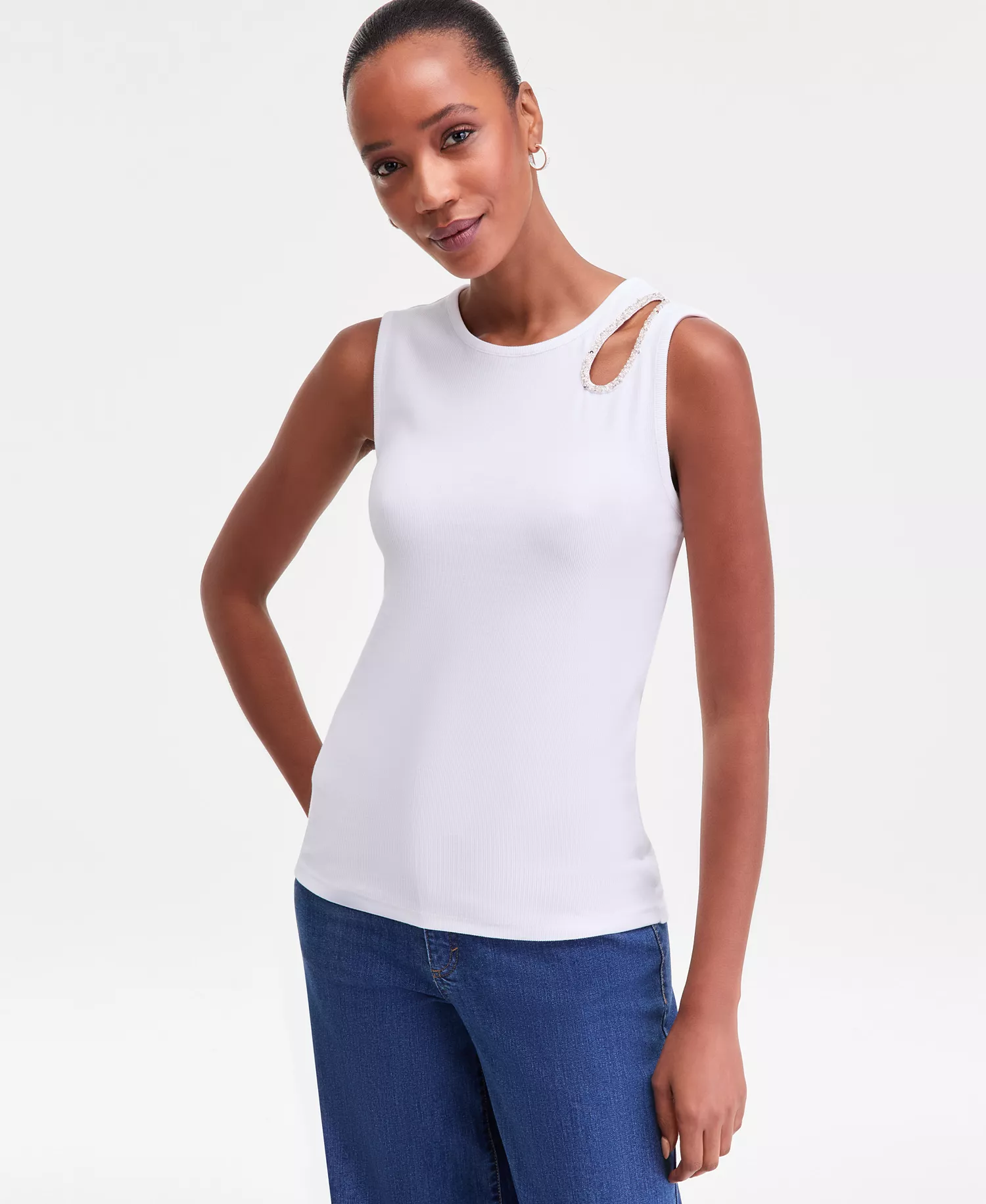 Women's Embellished Cutout Sleeveless Top, Macy's Exclusive - Bright White - L