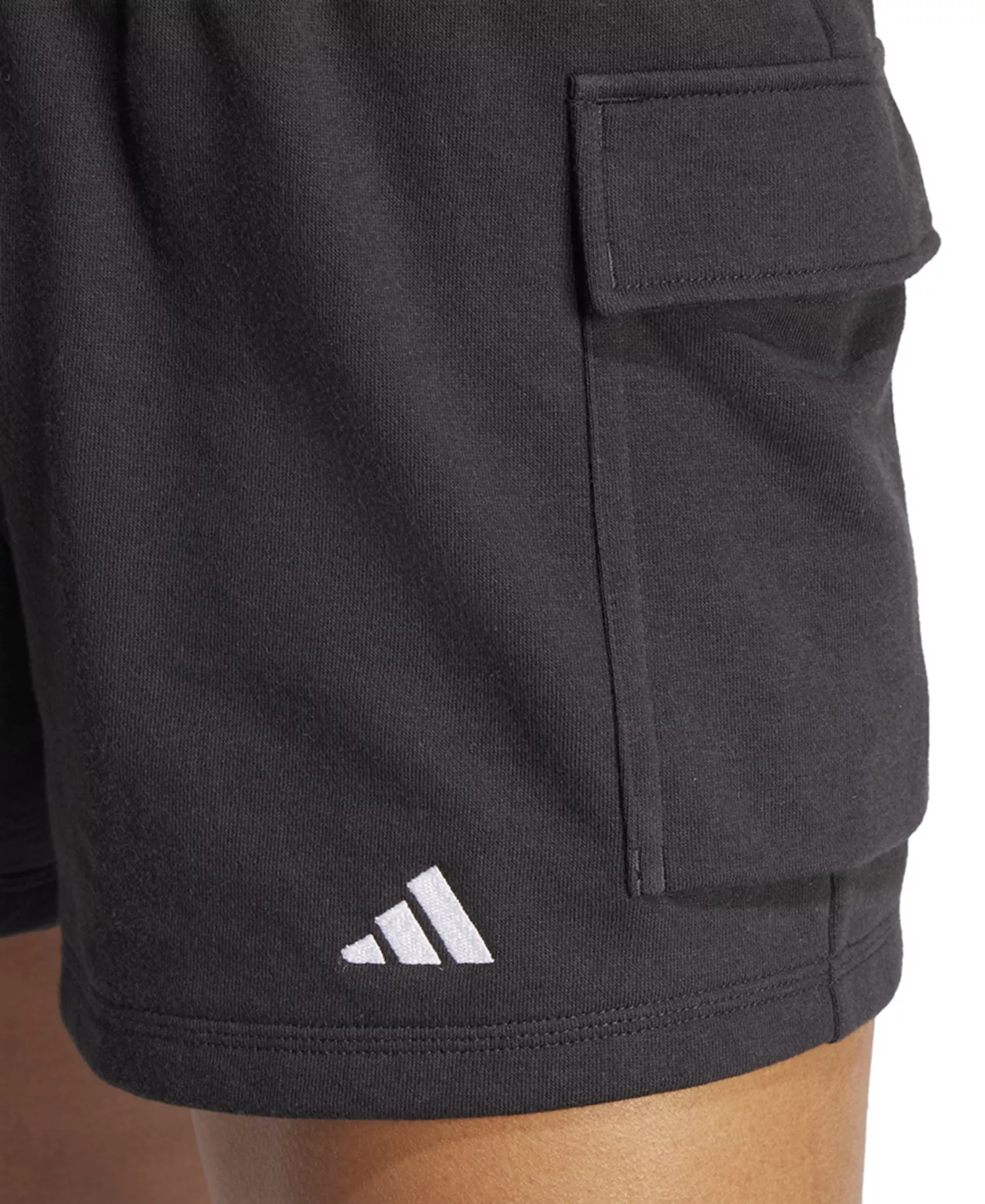 The Essentials Logo French Terry Cargo Shorts - Black/whit - L