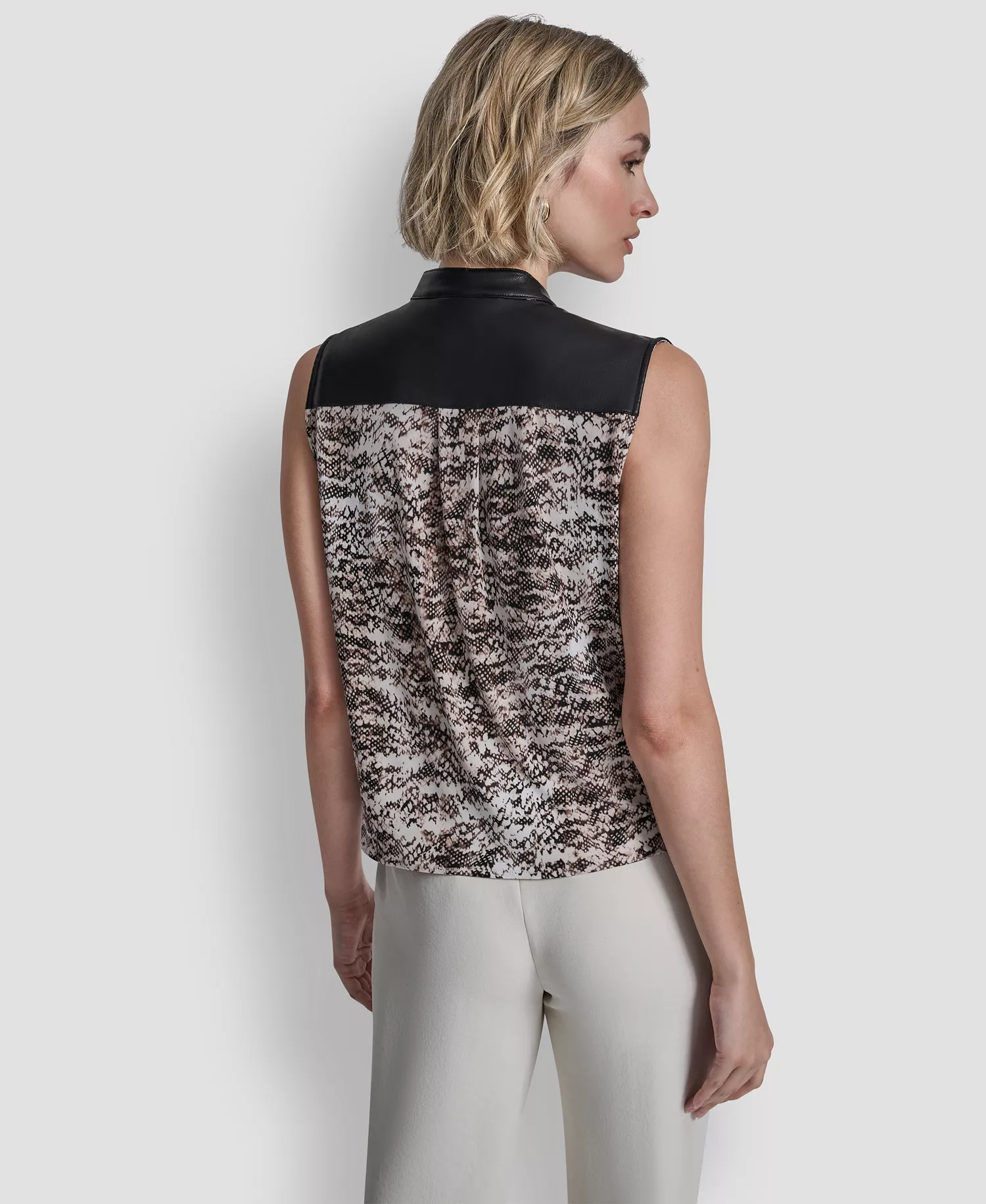 Women's V-Neck Cross Over Top - Travertine/ecru Multi - L