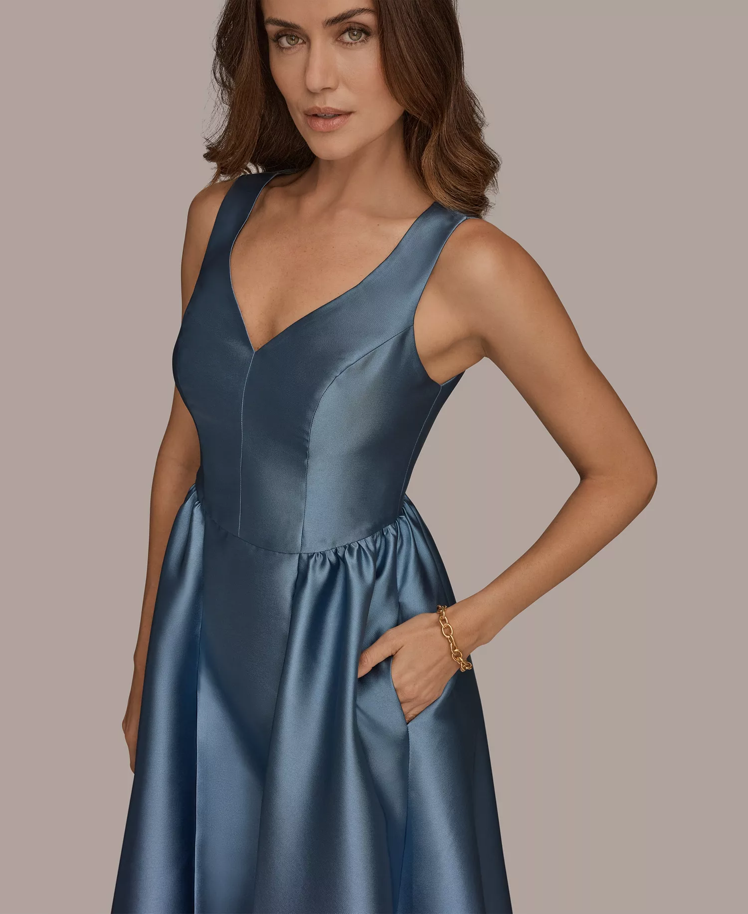 Women's Sleeveless V-Neck A-Line Midi Dress - Washed Indigo - 10