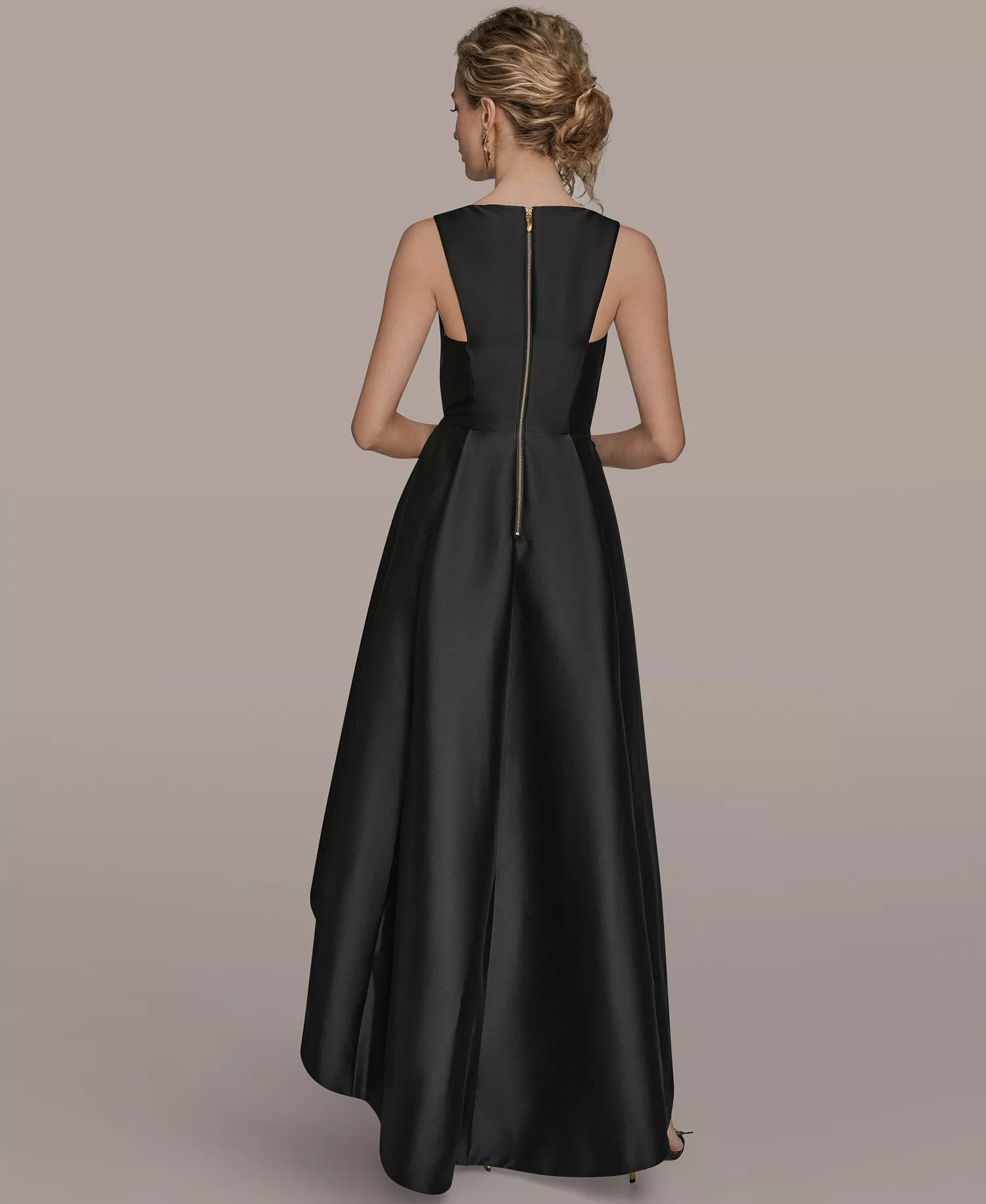 Women's Sleeveless Asymmetrical V-Neck Ball Gown - Black - 10