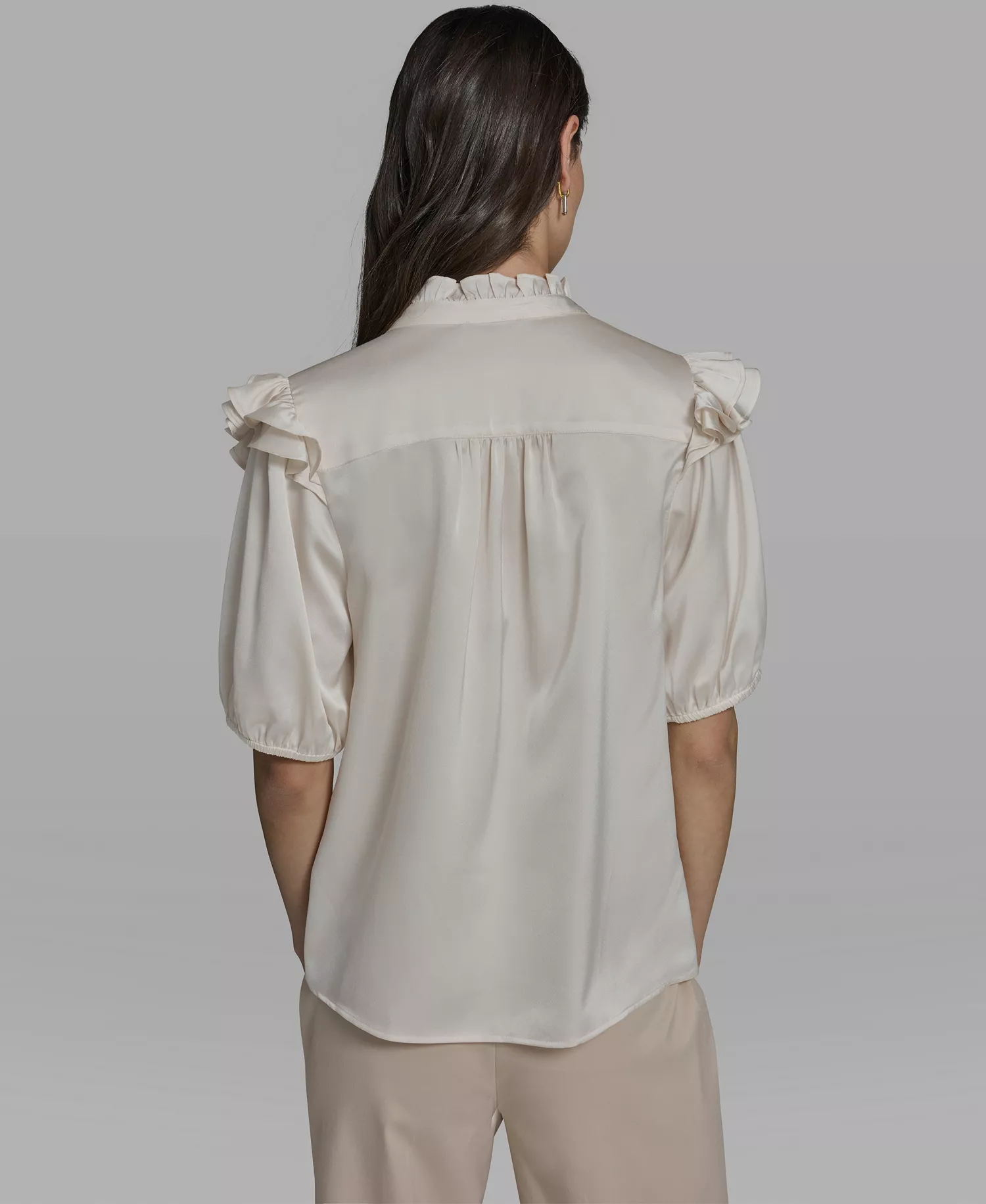 Women's Ruffle Shoulder V-Neck Top - Bisque - L