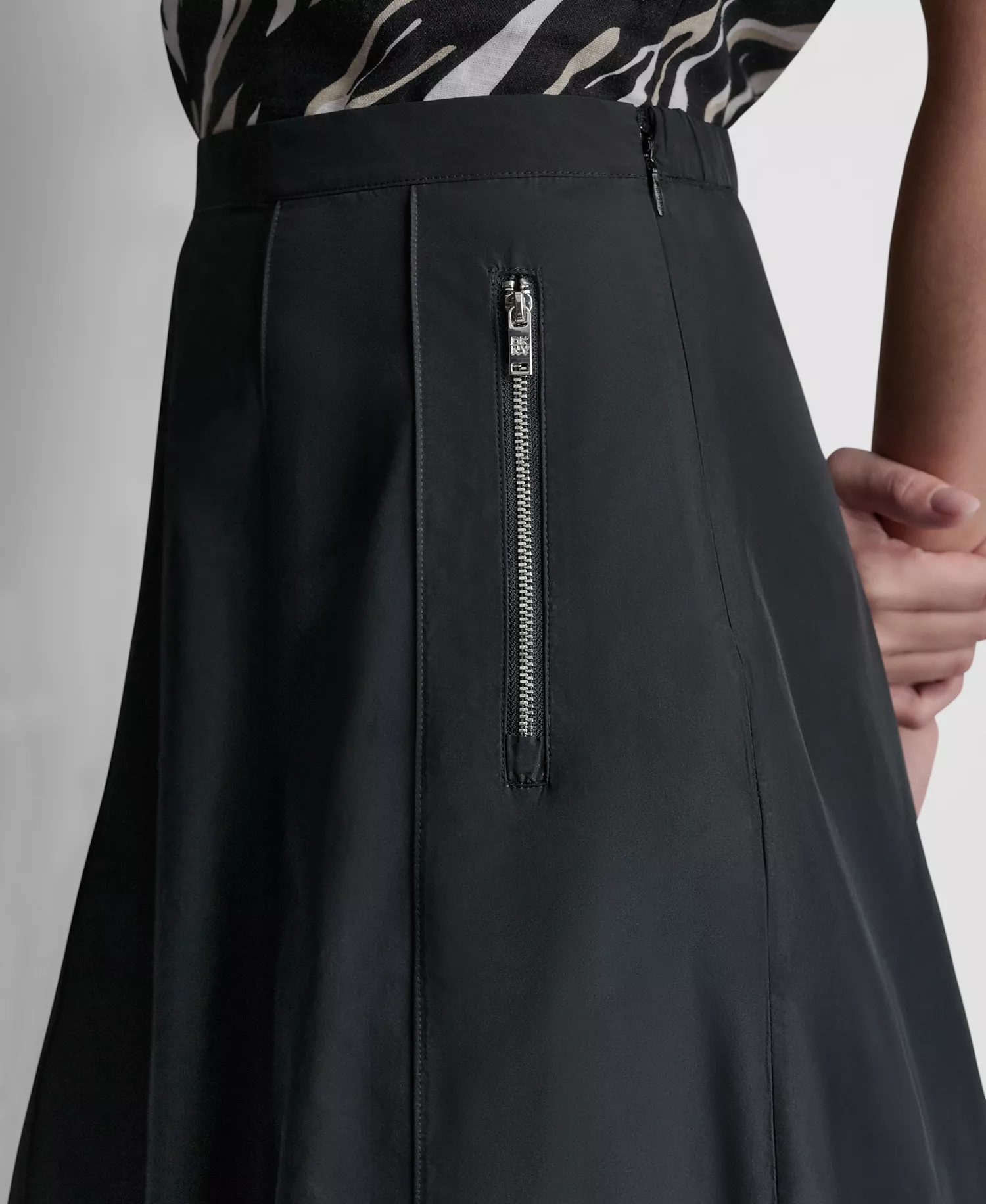 Women's Taffeta A-Line Seamed Midi Skirt - Black - 0