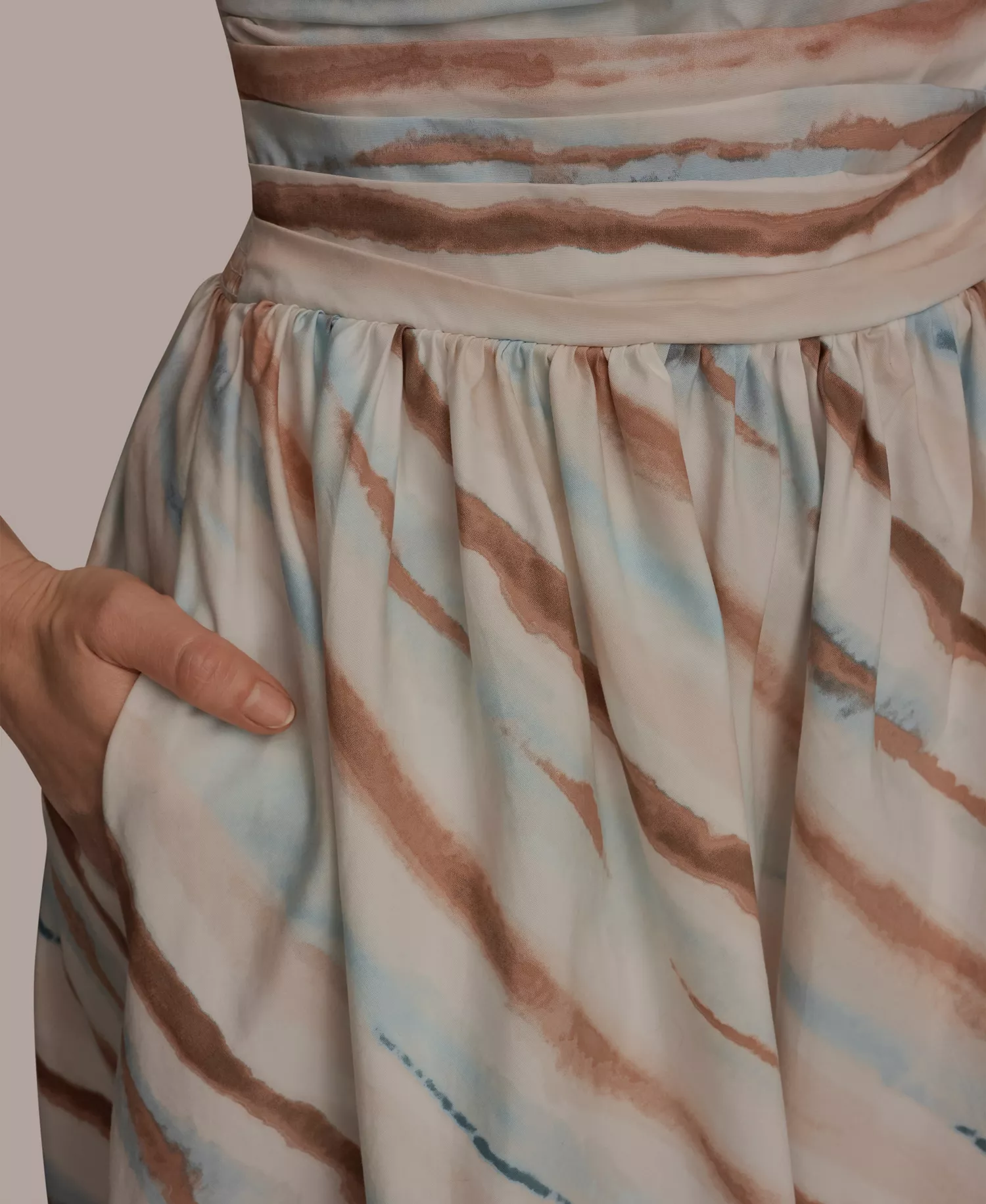 Women's Strapless Midi Dress - Watercolor Stripe Print - 10