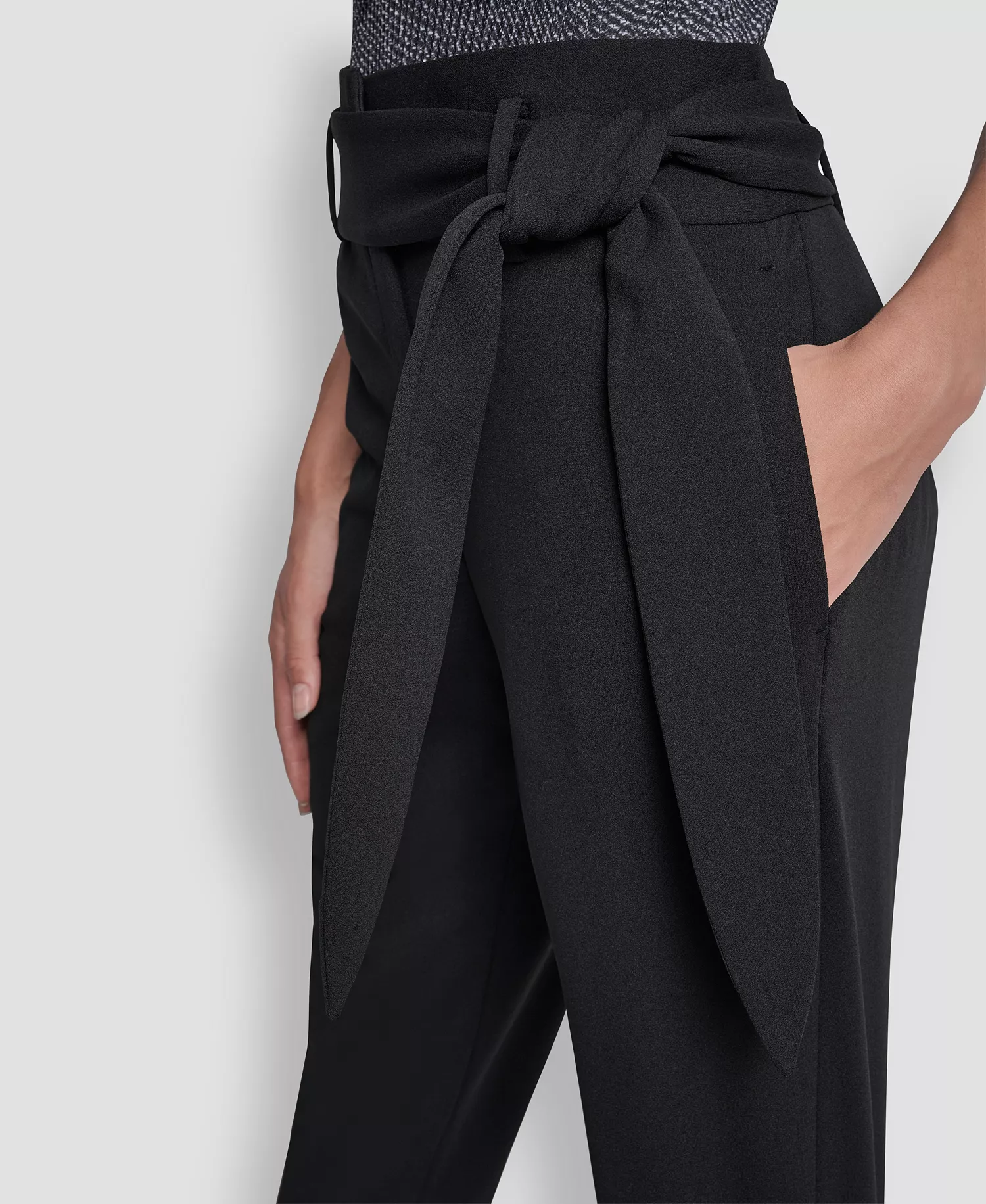 Women's Tie-Waist High-Rise Straight-Fit Pants  - Black - 0