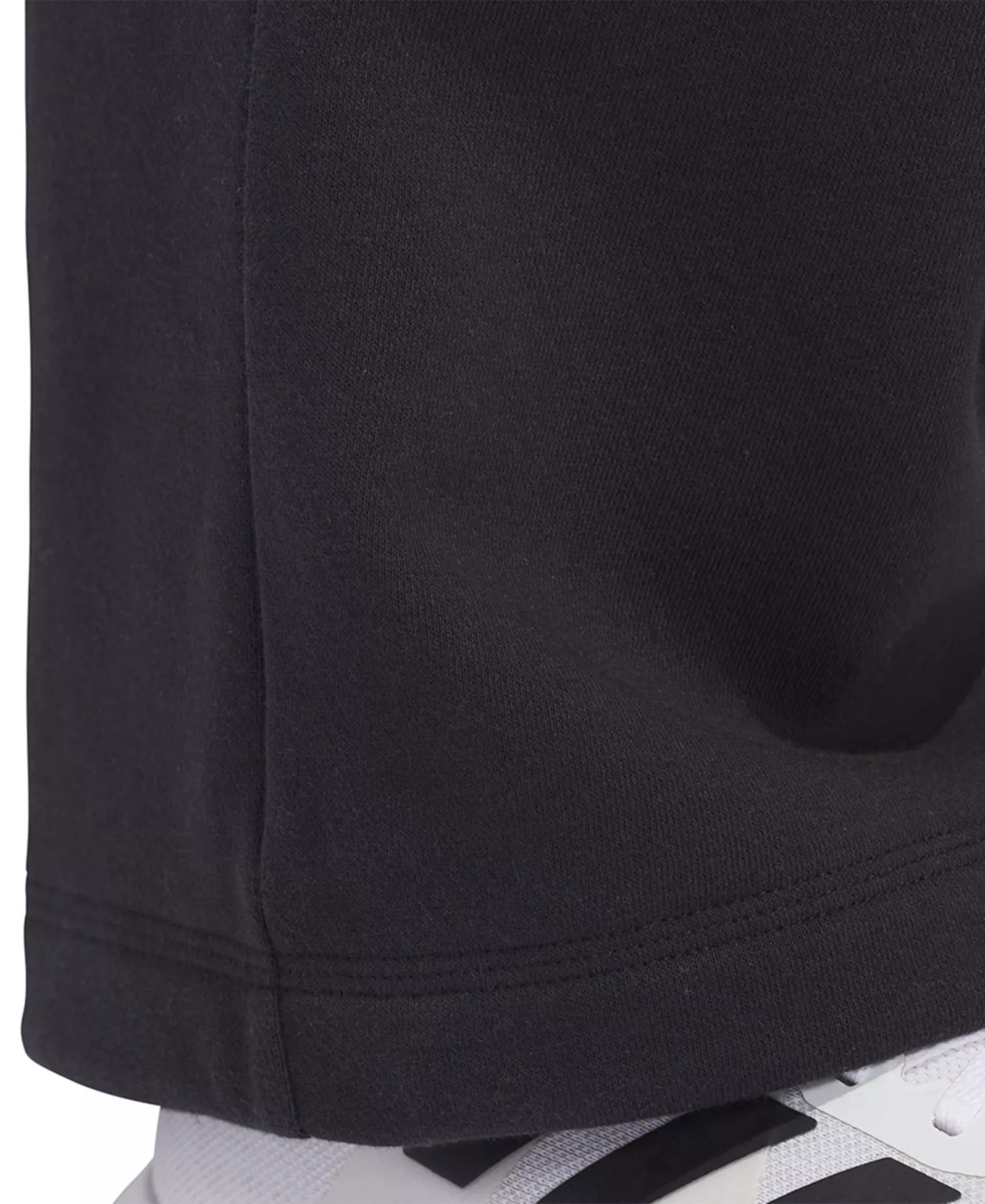 Plus Size Essentials Fleece Logo Cargo Pants - Black - 1X