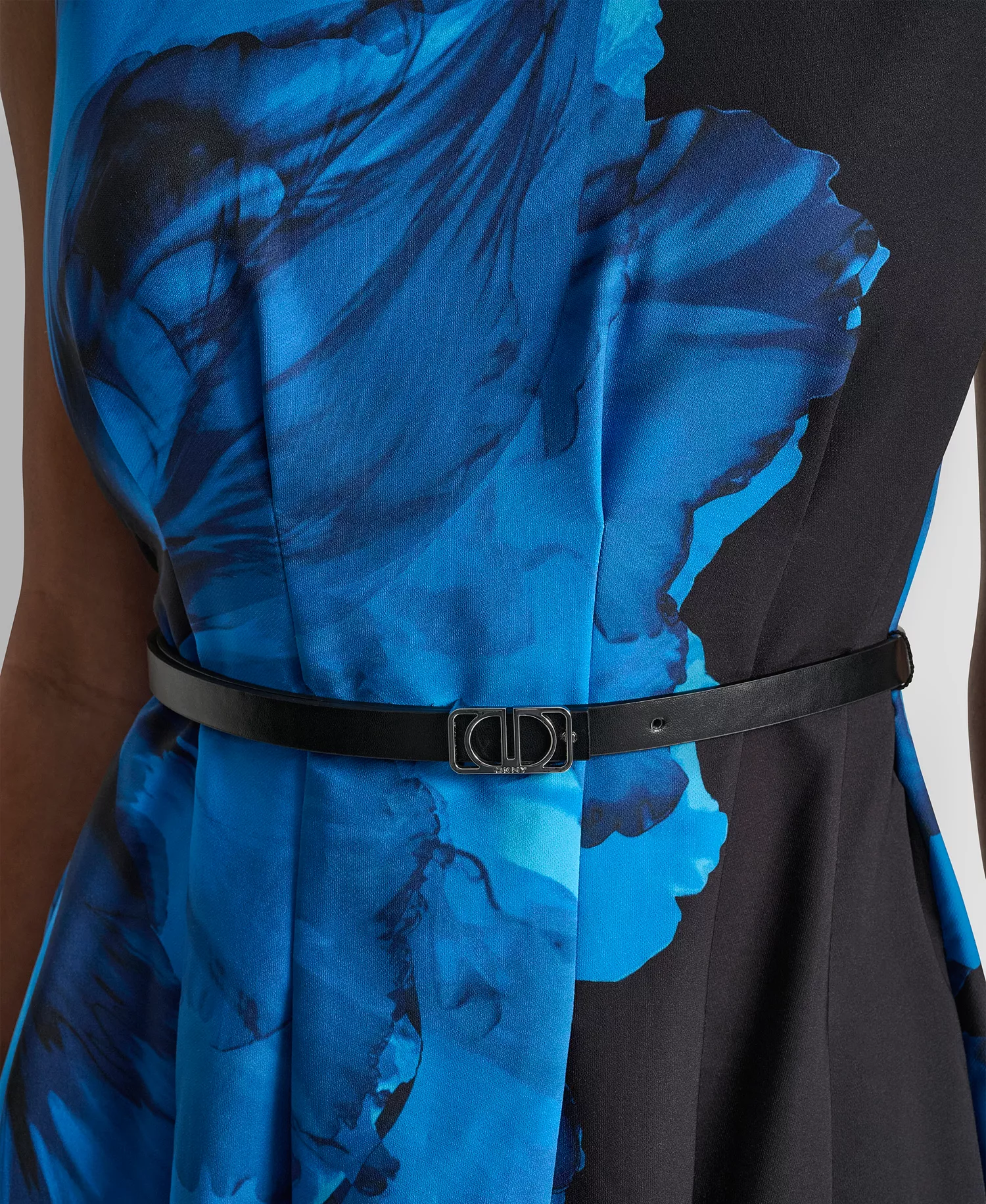 Women's Sleeveless Jewel Neck Fit and Flare Midi Dress - Black/Skydiver - 10