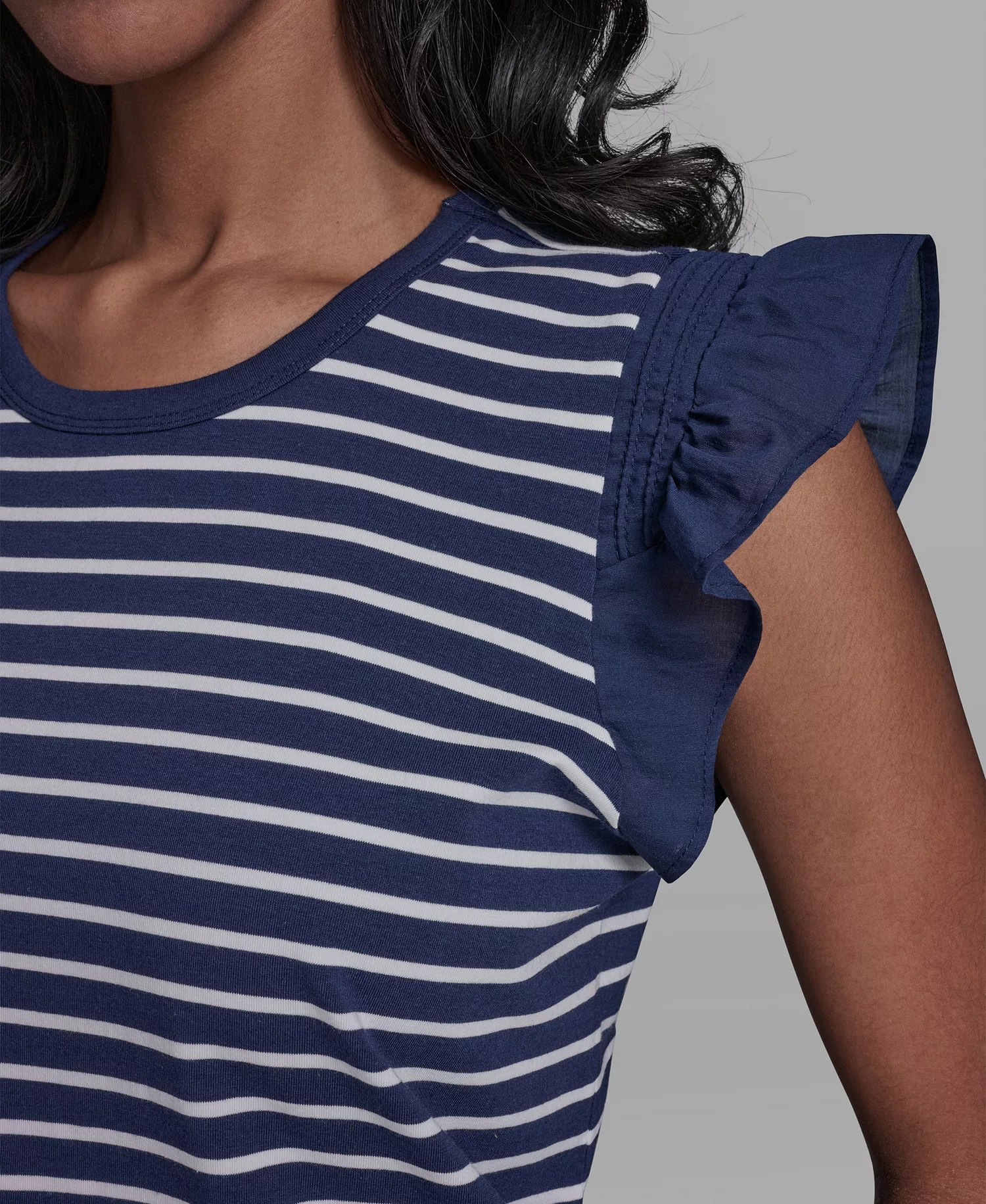 Women's Sleeveless Crewneck Knitted Top - Navel Academy/soft White - L