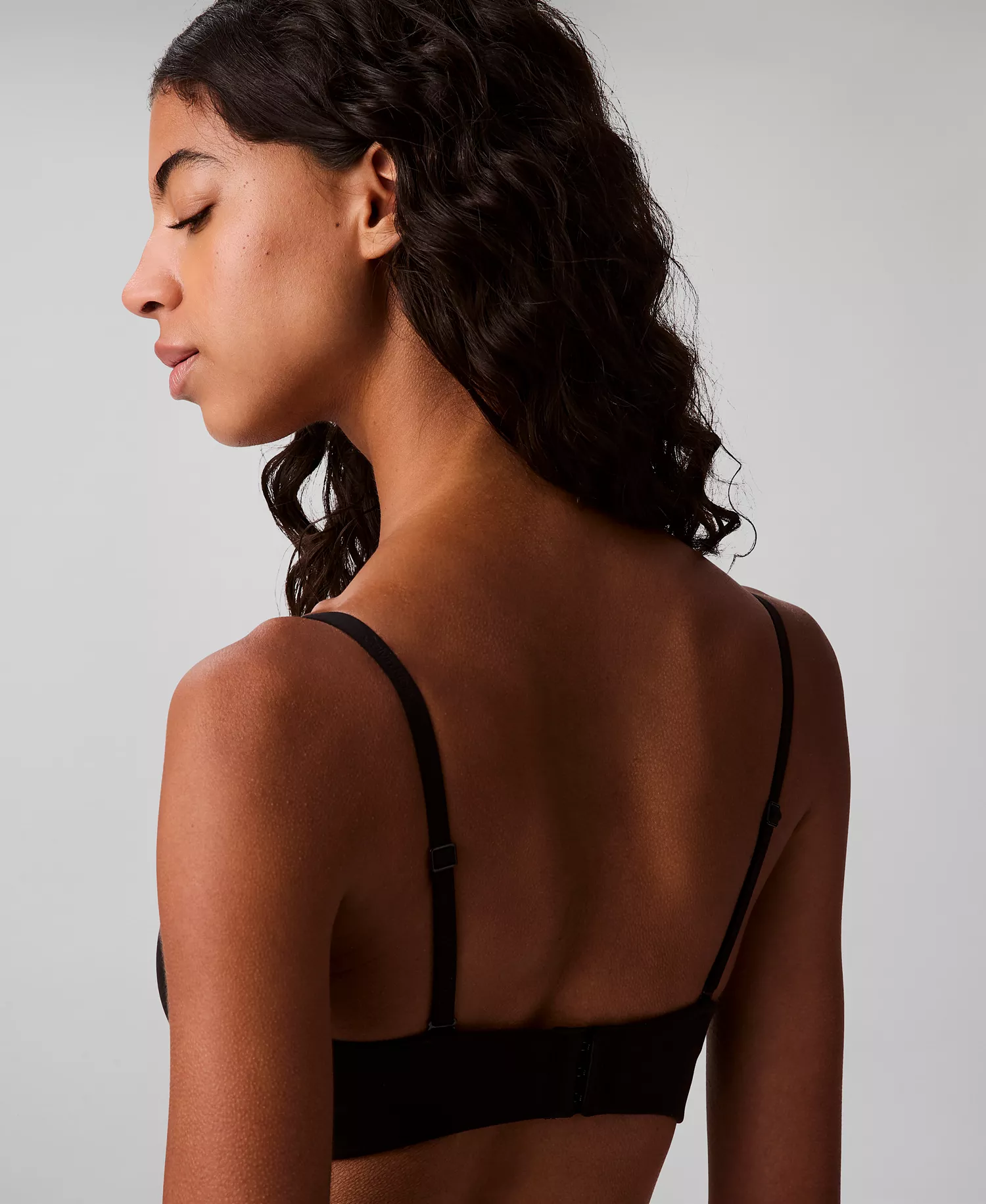 Women's Lightly Lined Underwire Bra QF7537 - Black - 30 - A