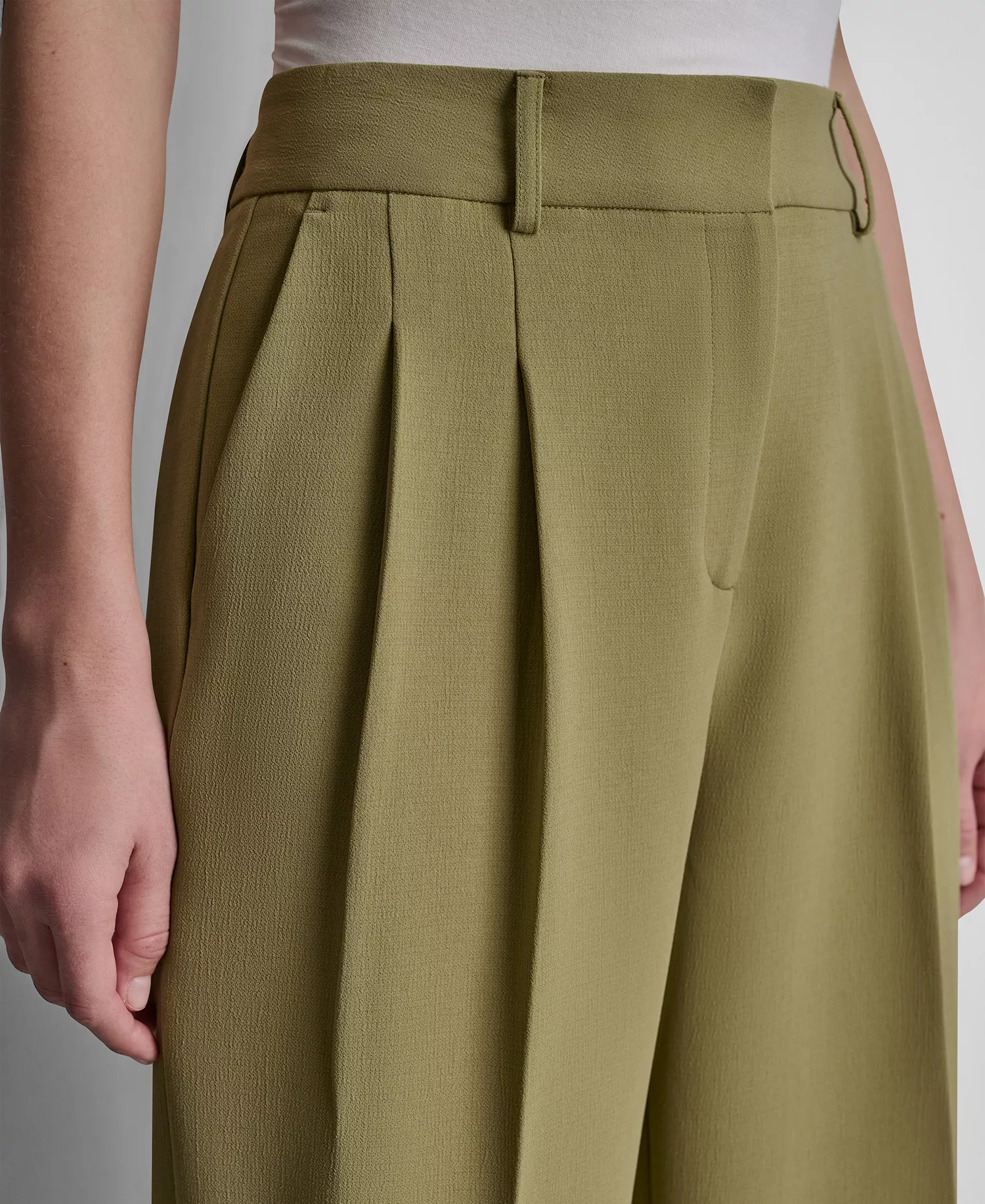 Petite Textured Mid-Rise Trousers - Sage - 0P