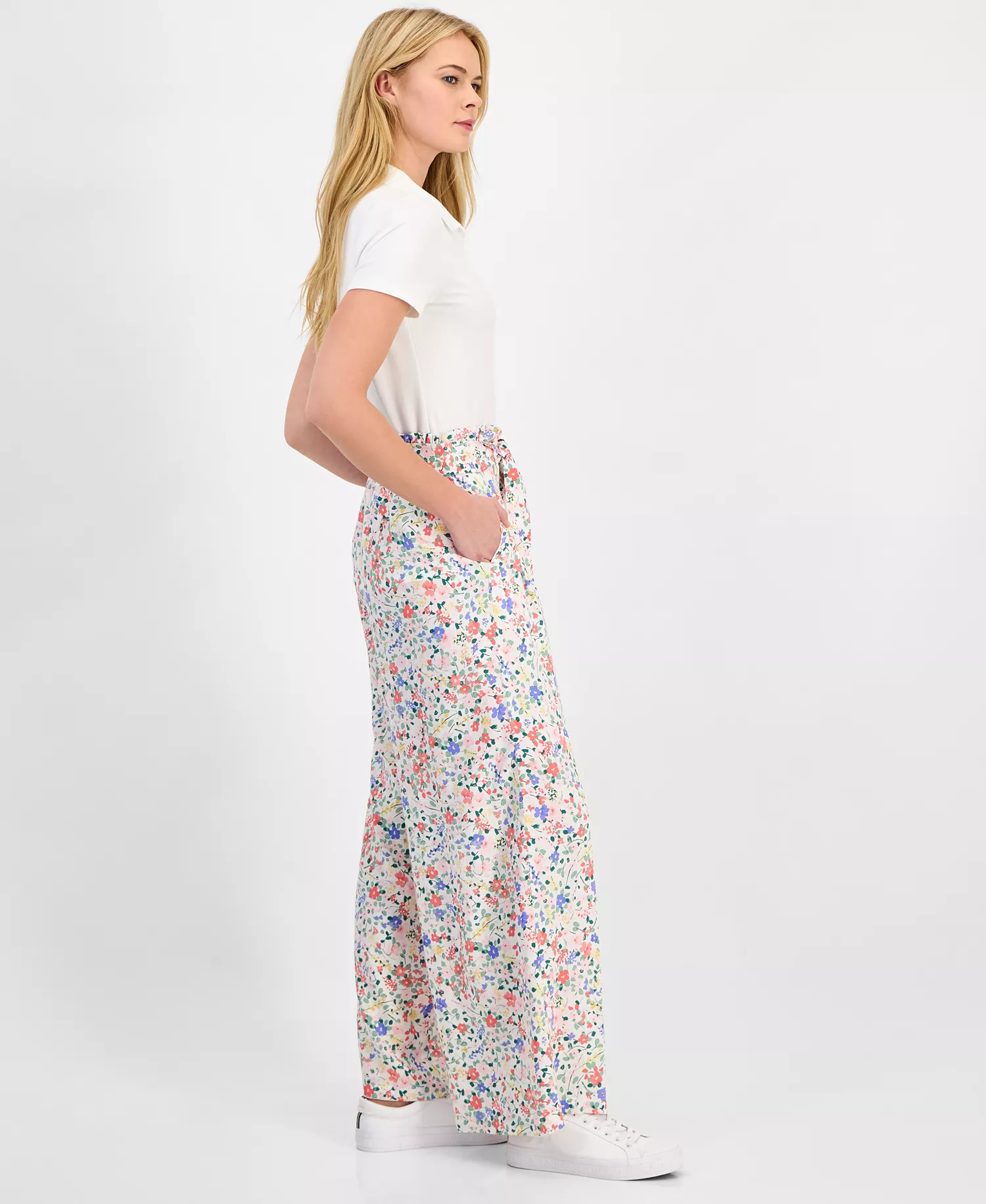 Women's Pull-On Belagio Floral Pants - Bright White Multi - L