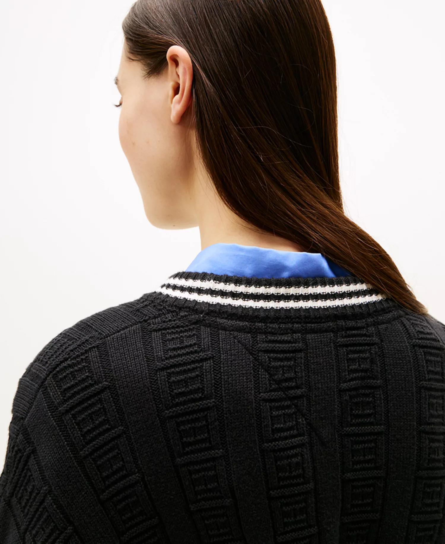 Women's Boxy Flag Cable Long-Sleeve Sweater - Black - L