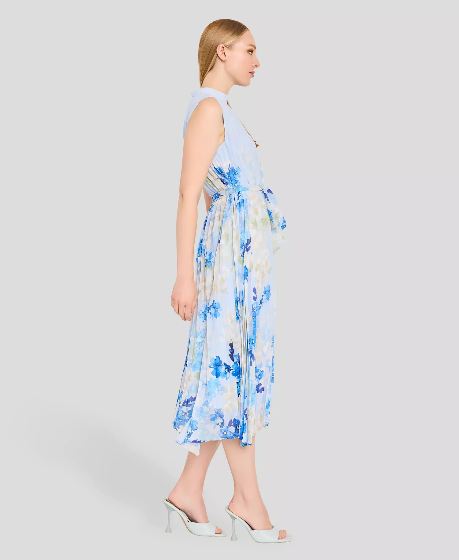 Women's Sleeveless Mock Neck Midi Dress - Ivory Blue Floral - 10