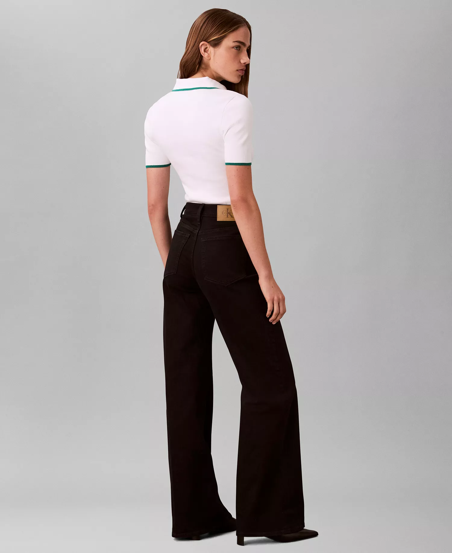 Women's Ultra High Rise Wide Leg Jeans - True Black - 27R