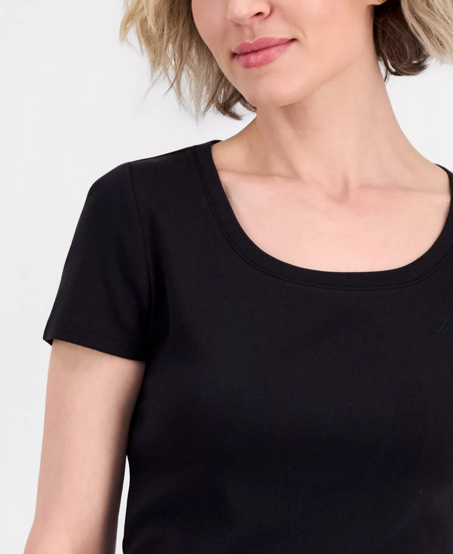 Jeans Women's Cotton Short-Sleeve Scoop-Neck Tee - Black - L