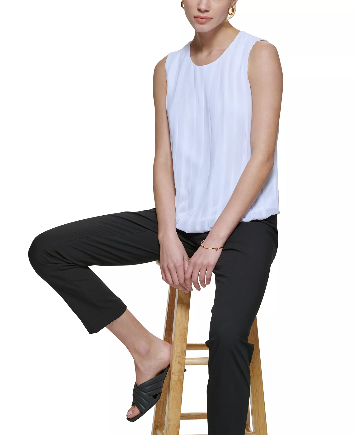 Sleeveless Pleated Blouse - Khaki - L