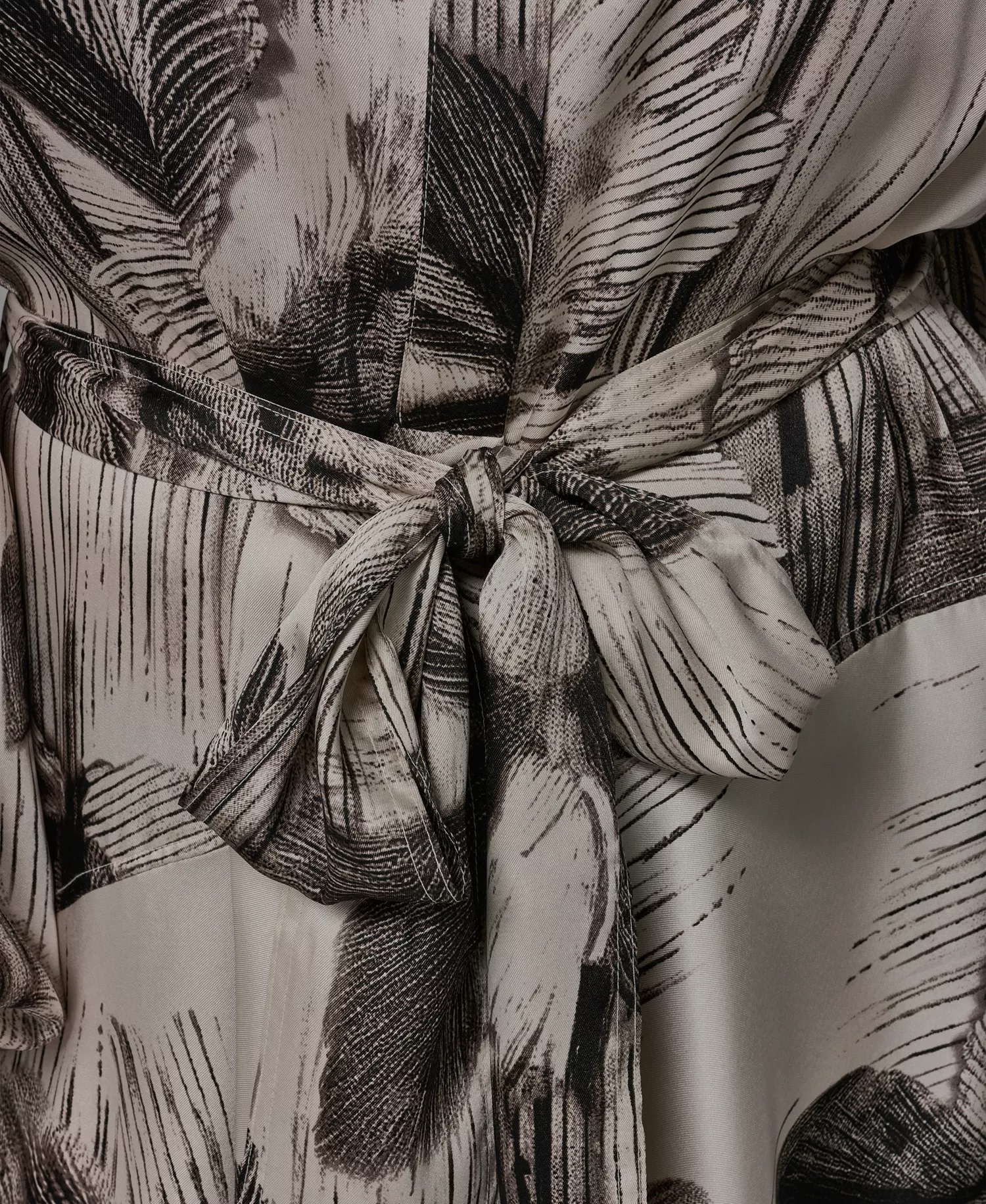 Plus Size Balloon-Sleeve Shirt Dress - Black/vellum - 14W