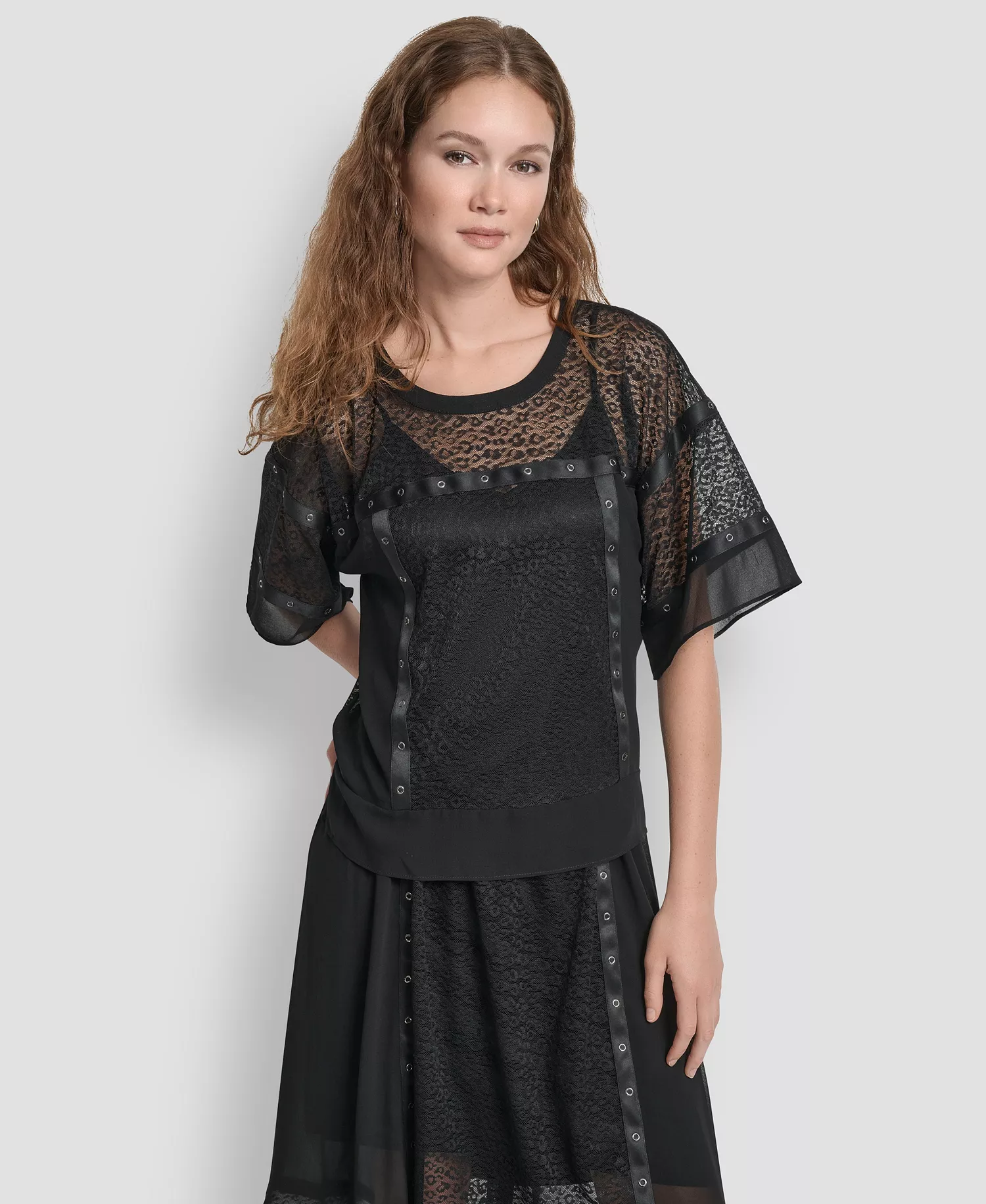 Women's Leopard Mesh Short Sleeve Flowy Box Top - Black - S