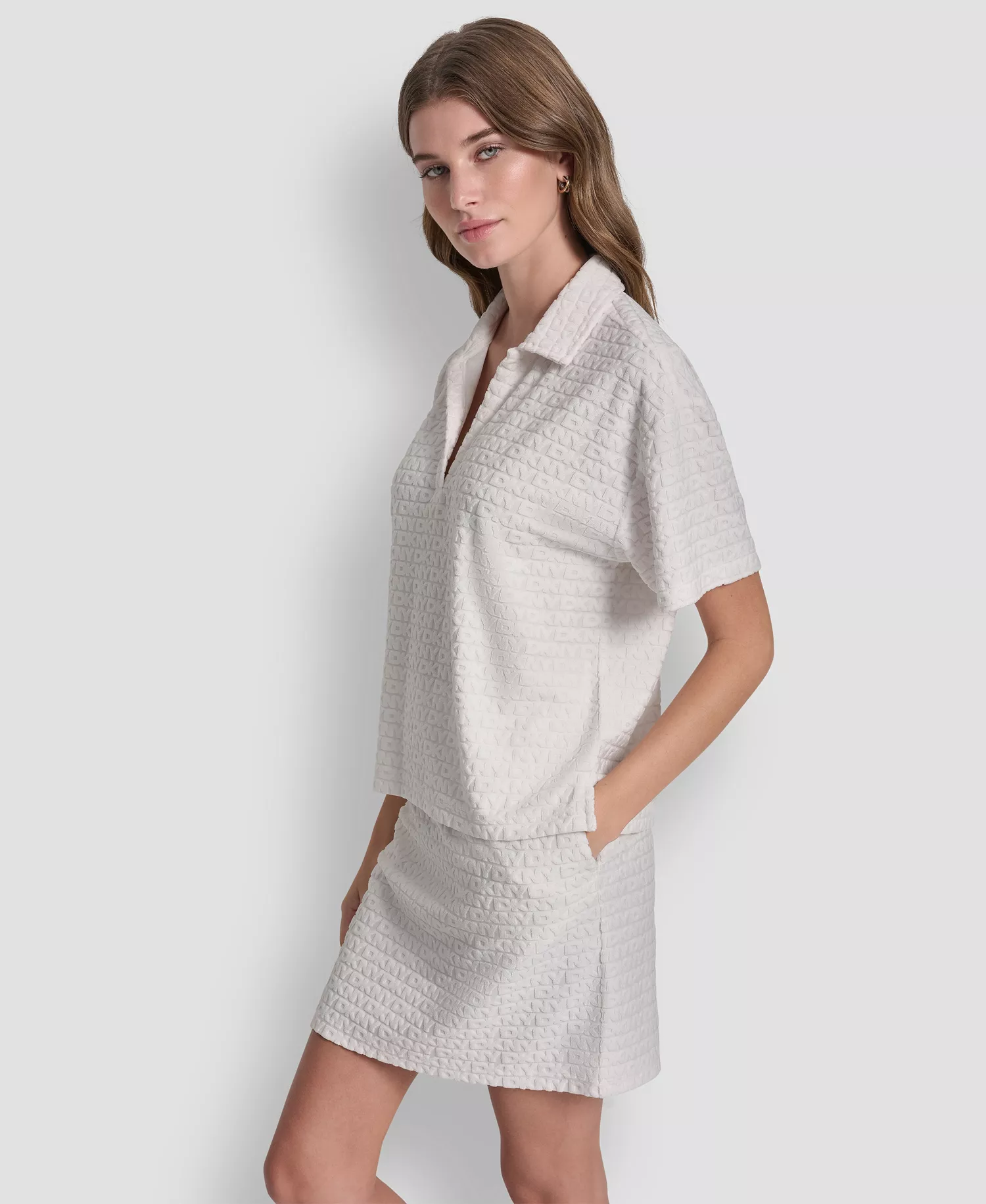 Women's Logo Jacquard Boxy Polo Collared T-Shirt - Ivory - L