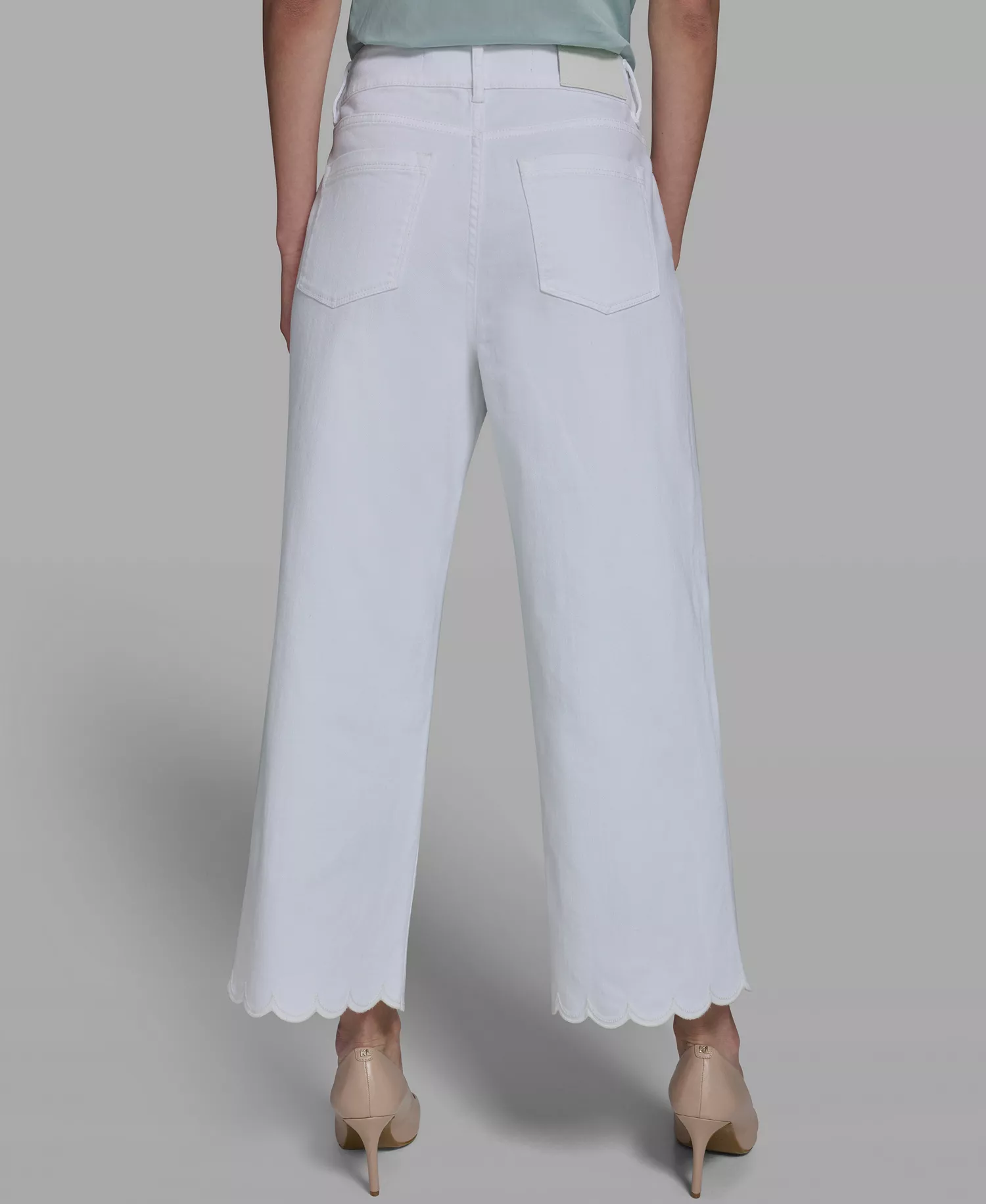 Women's Mid-Rise Scalloped Hem Jeans - White Denim - 10