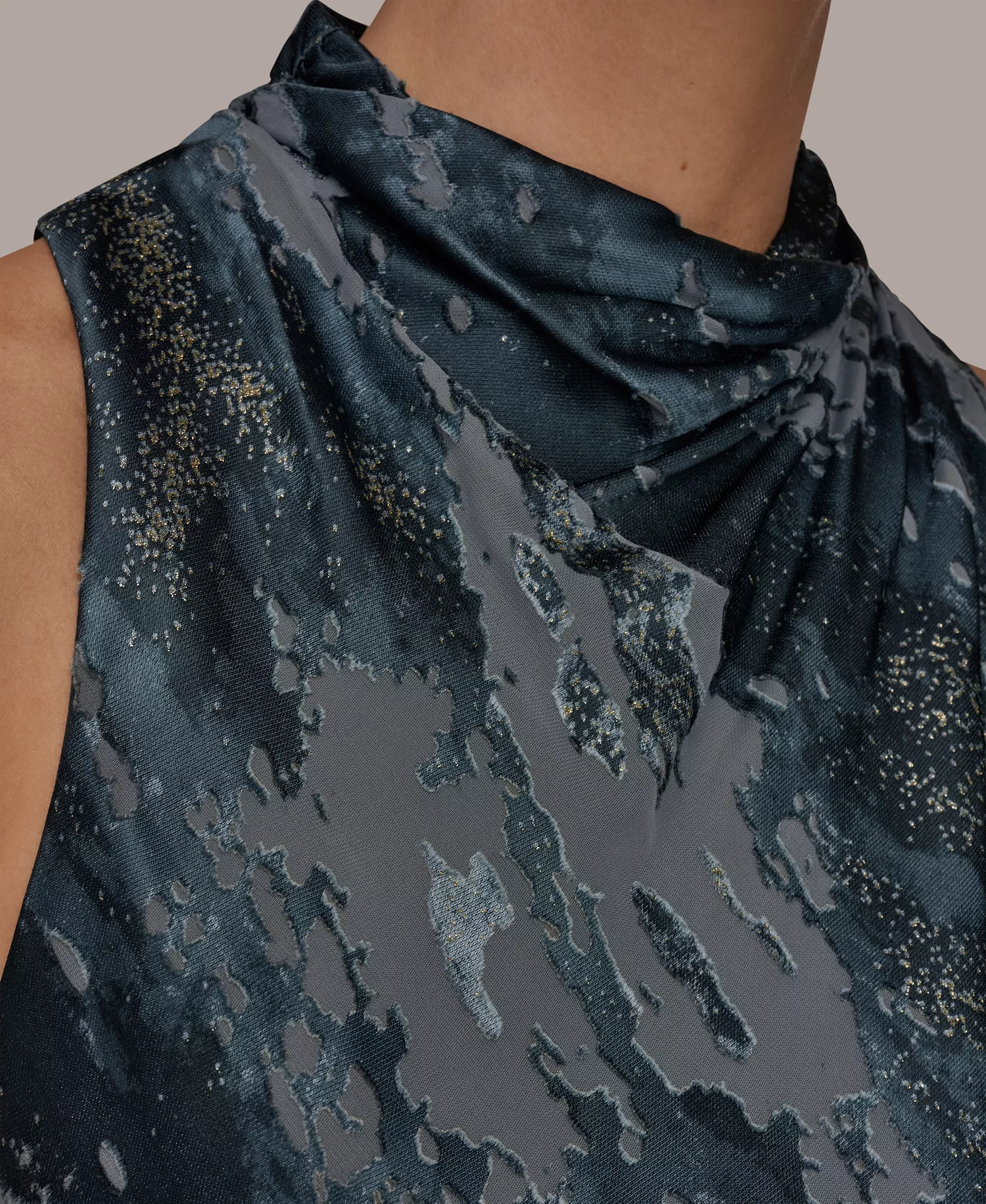 Women's Sleeveless High Neck Midi Dress - Blue Combo/Gold - 10