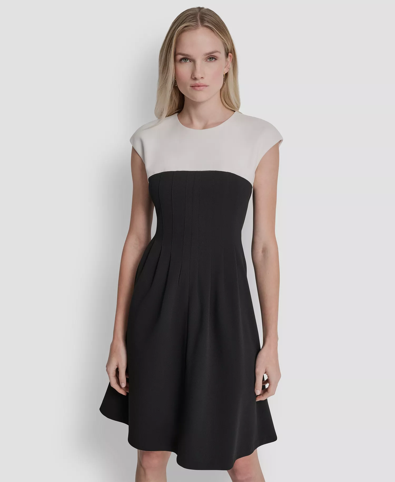 Petite Colorblock Jewel Neck Dress - Ivory/Black - 0P