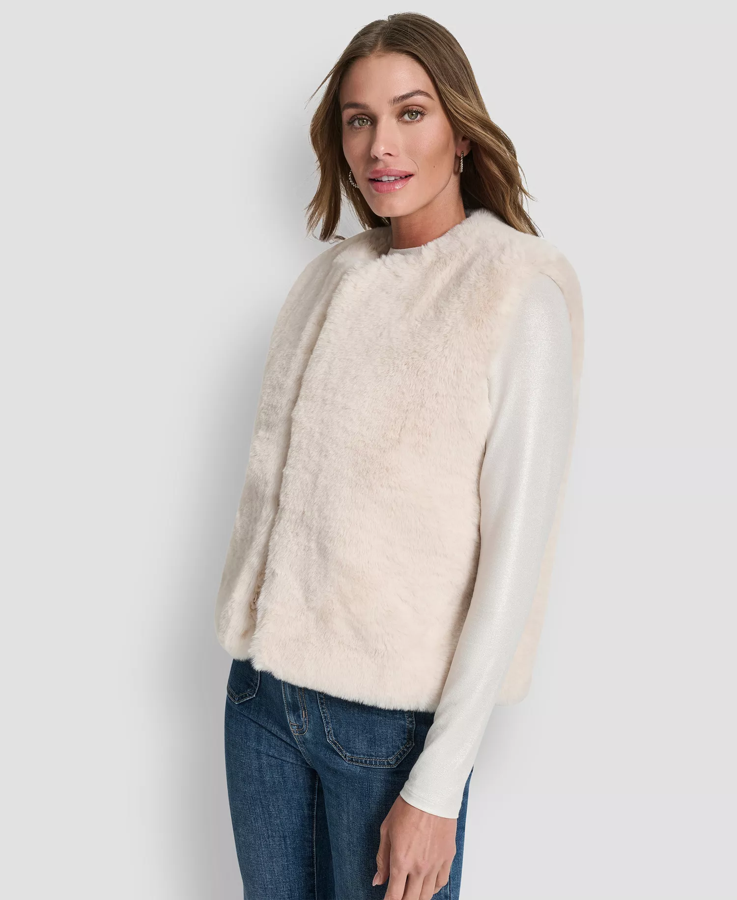 Women's Crewneck Sleeveless Vest - Ivory - L