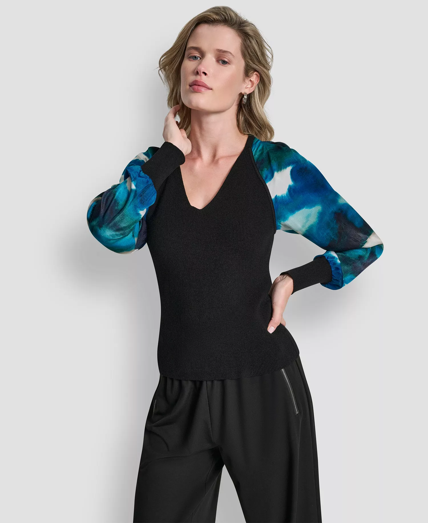Women's Long Sleeve V-Neck Top - Black/Marbled Ocean - L
