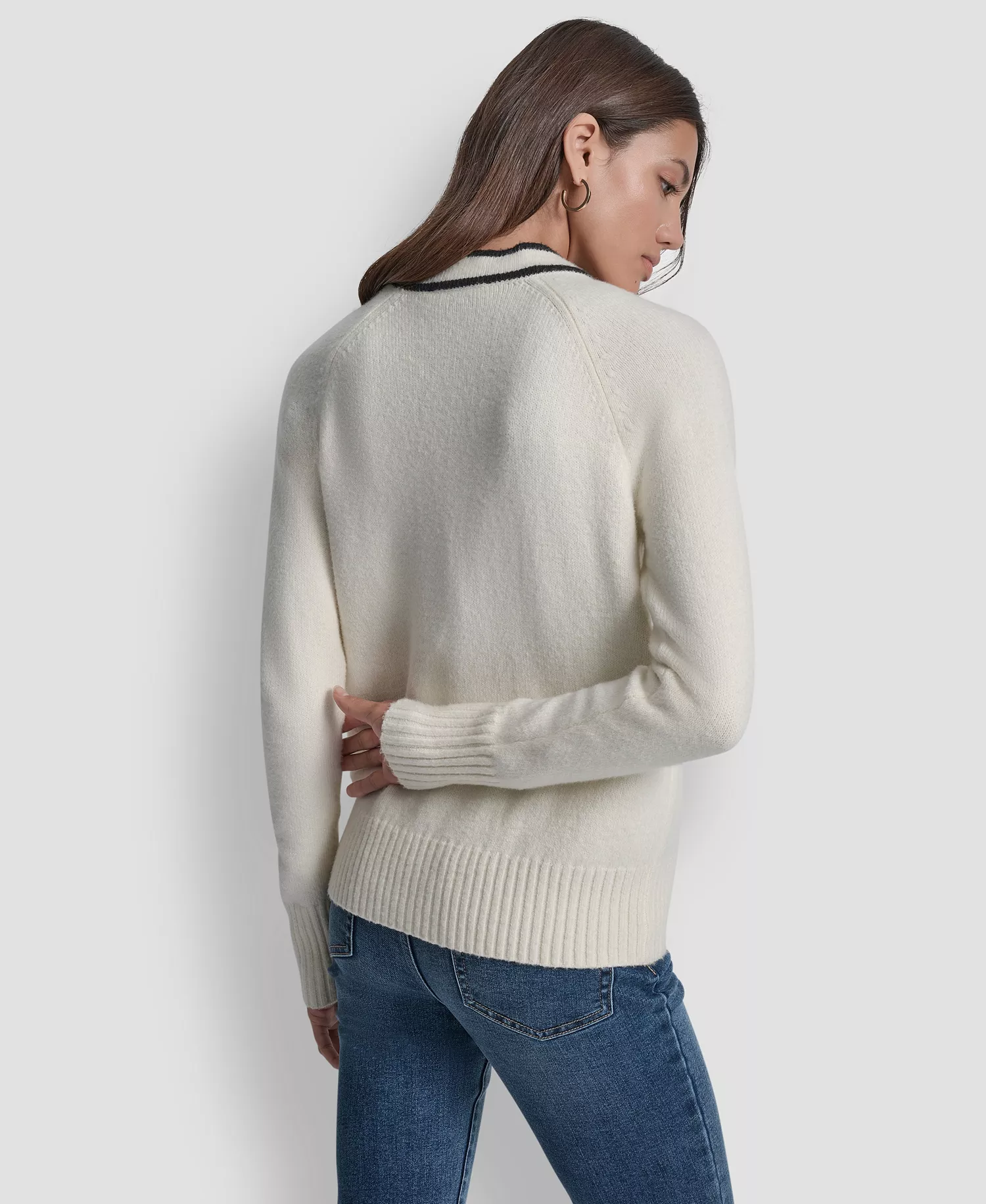 Women's Long Sleeve Tipped V-Neck Cardigan Sweater - Eggnog/Black - L