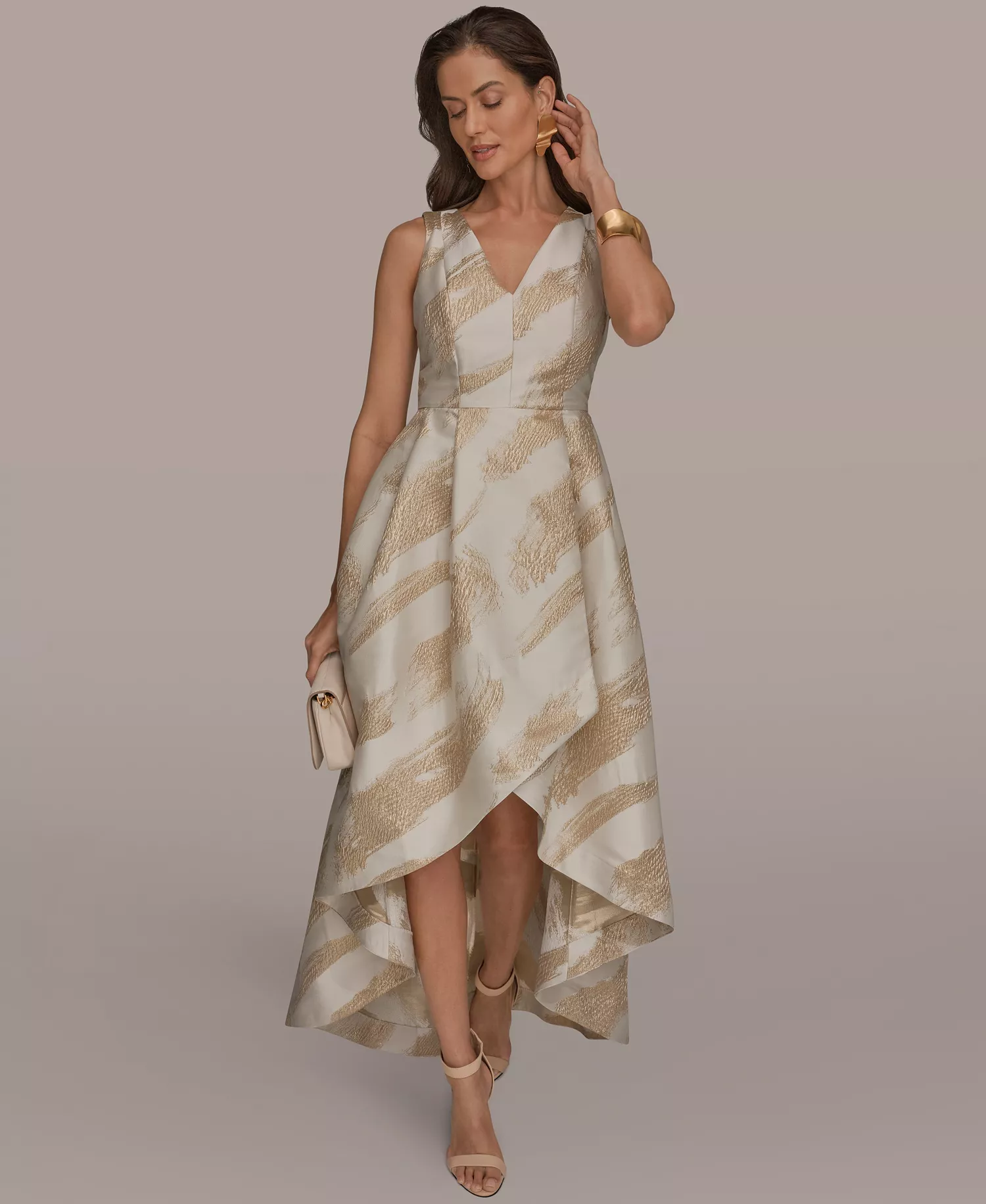 Women's V-Neck High-Low Jacquard Gown - Cream/Gold - 10