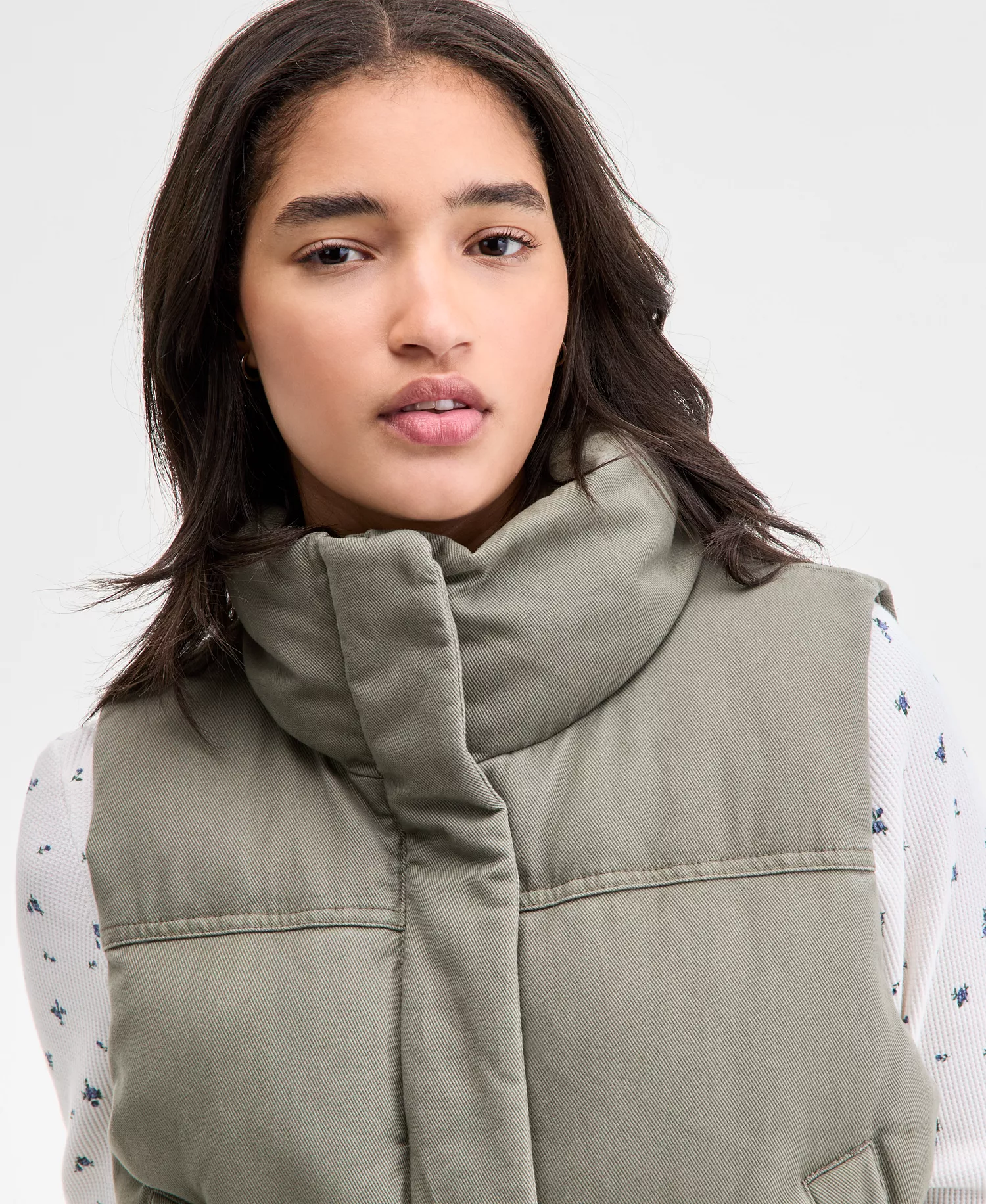 Women's Sleeveless Puffer Vest Jacket - Light Olive - L
