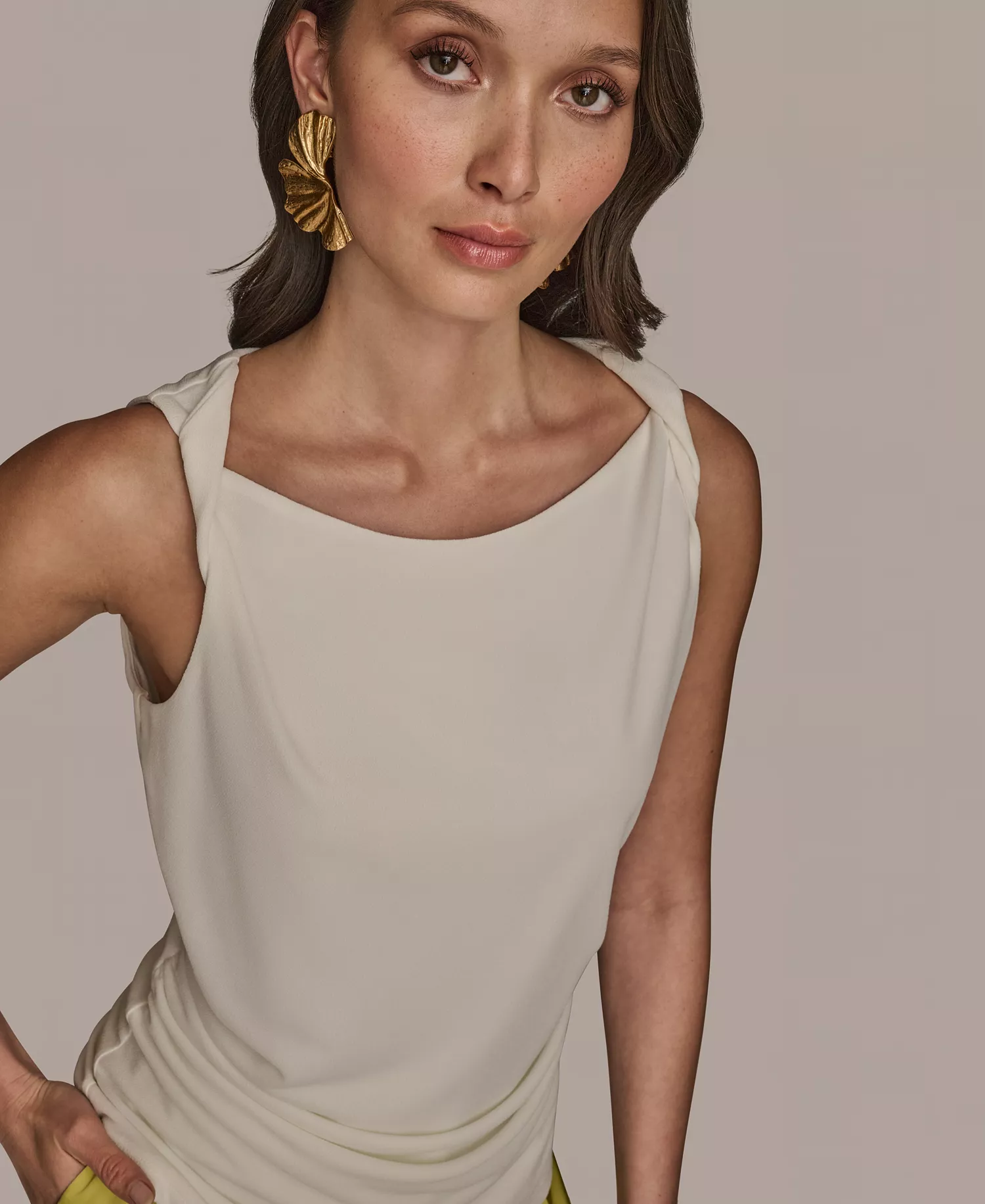 Petite Shoulder-Twist Sleeveless Top - Cream - P/M