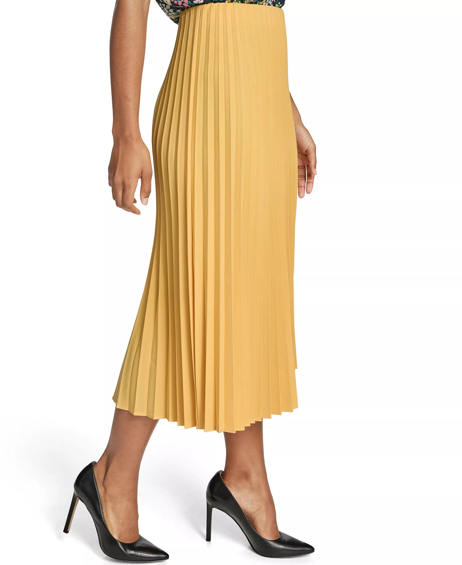 Women's Pleated Pull-On Skirt - Deep Maize - L
