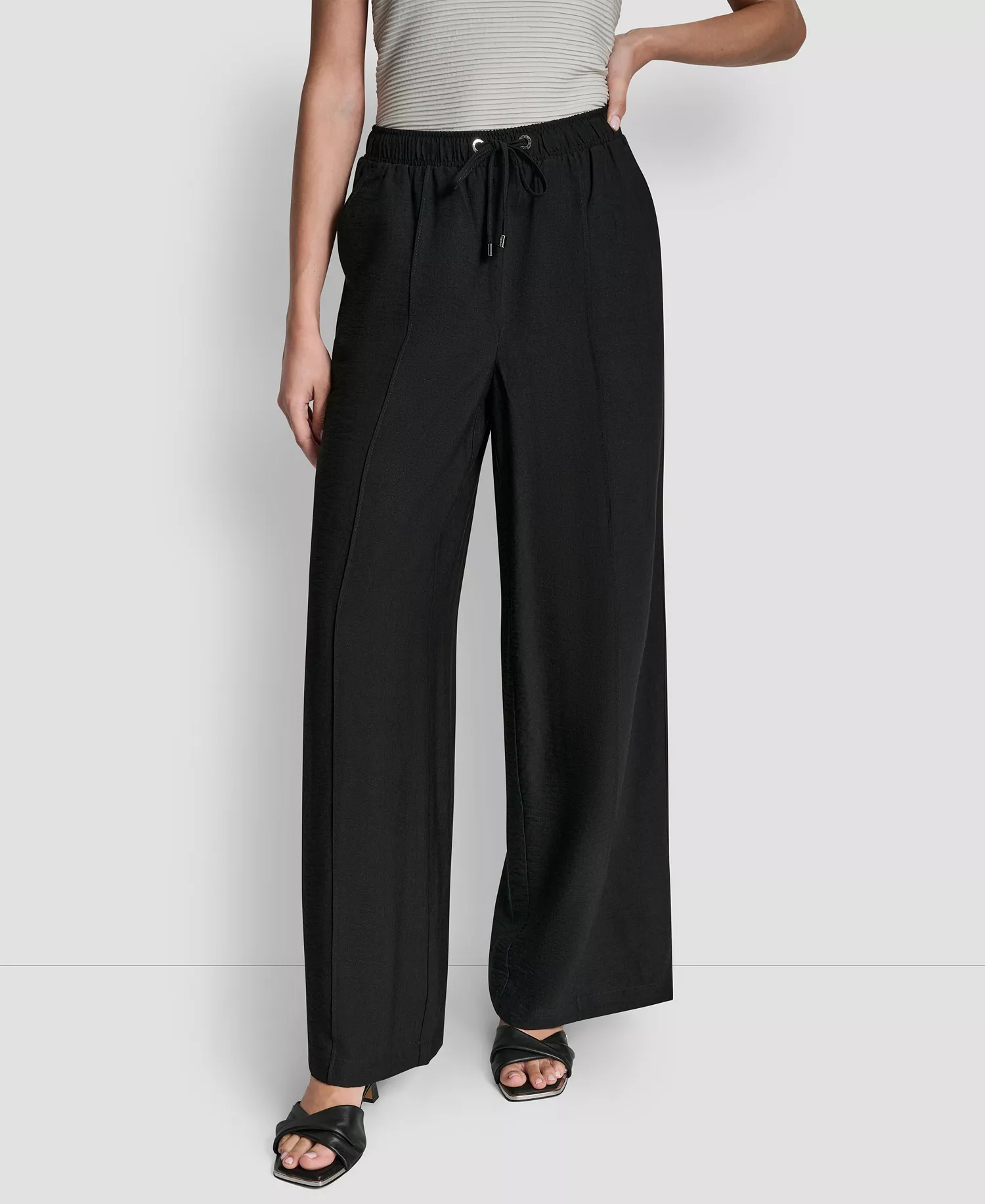 Women's Seam Crinkle Pull-On Pants - Black - L