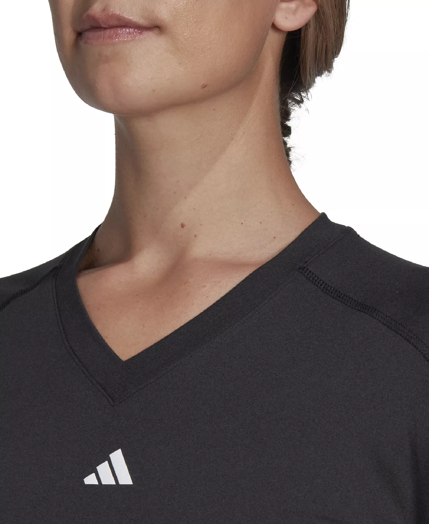 Plus Size Train Essentials V-Neck Short-Sleeve Tee - Black - L