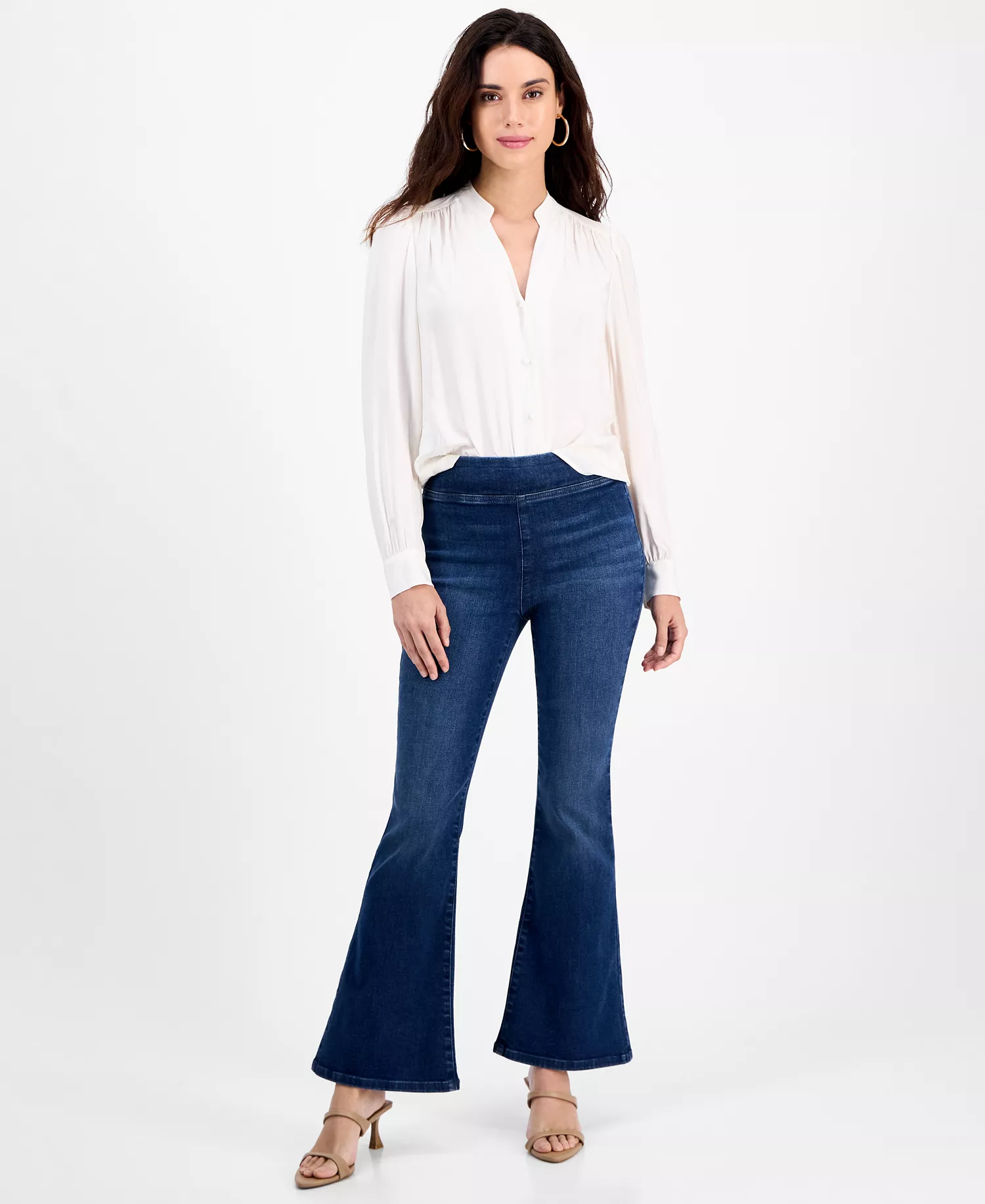 Petite Flared-Leg Pull-On Jeans, Macy's Exclusive  - Medium/Dark - 0P