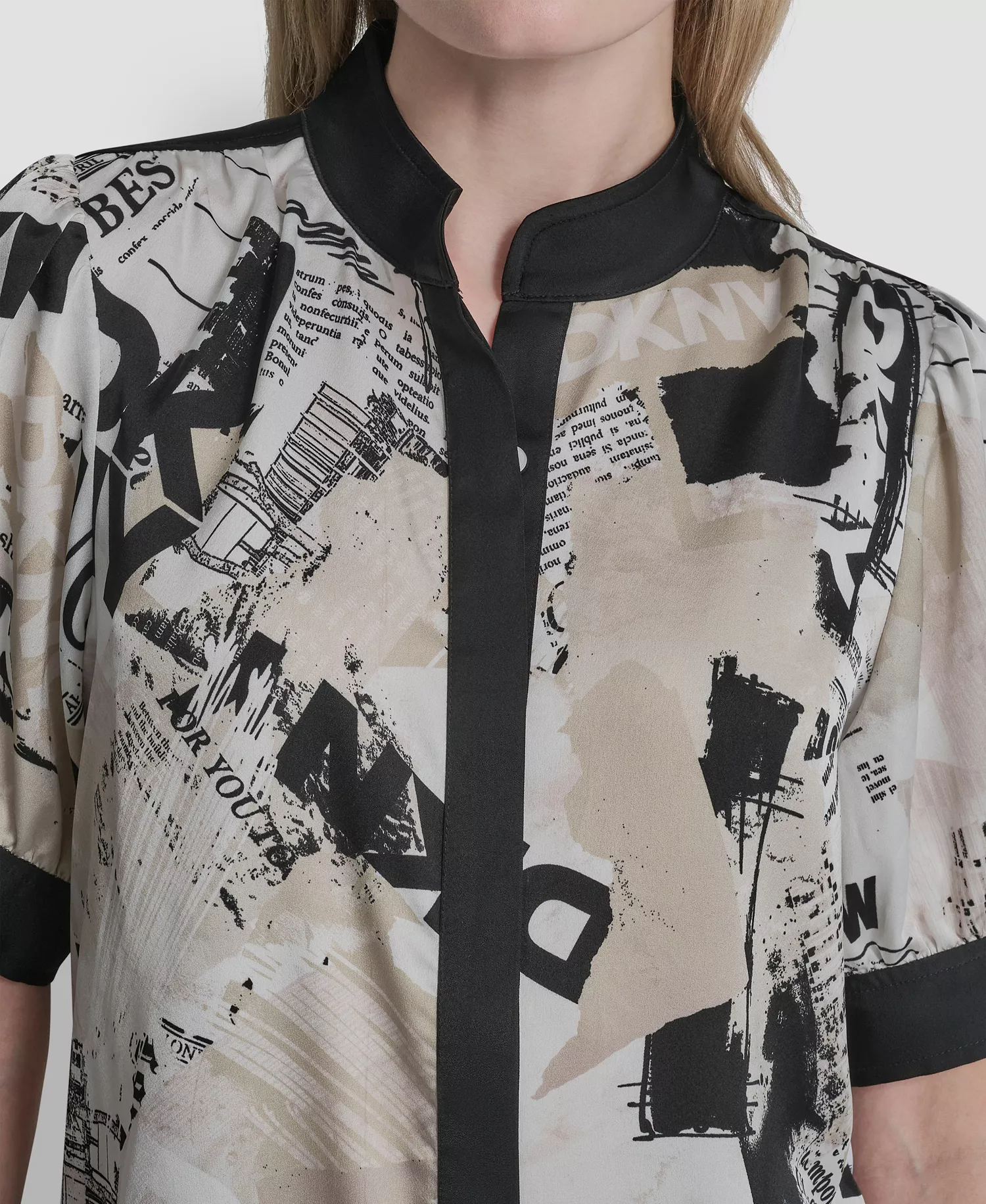 Women's Newspaper-Print Woven Blouse - Ivory/Black Multi - L